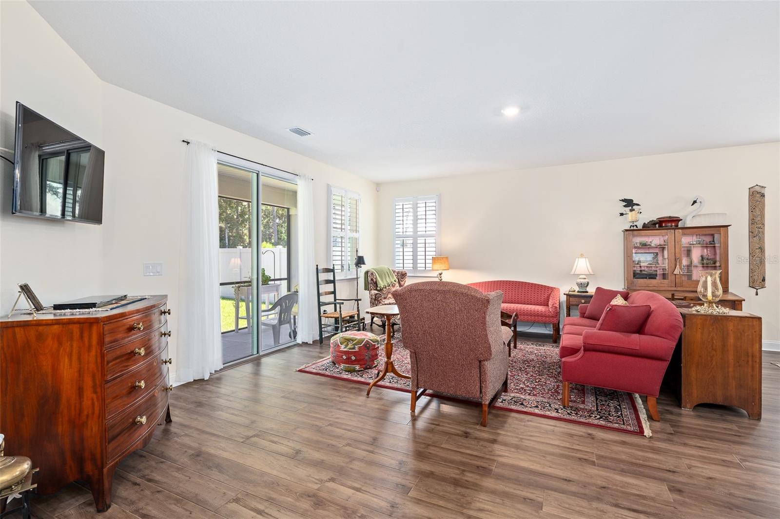 BEACH PARK VILLAGE - Residential