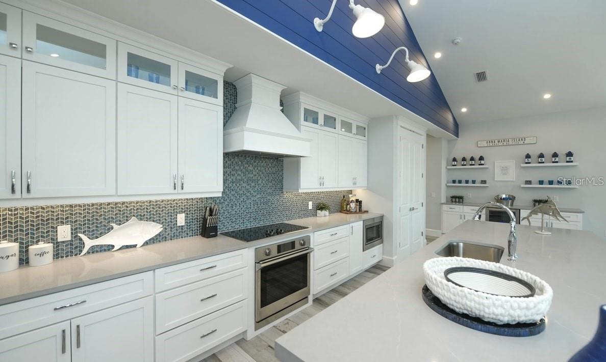 ANNA MARIA BEACH - Residential