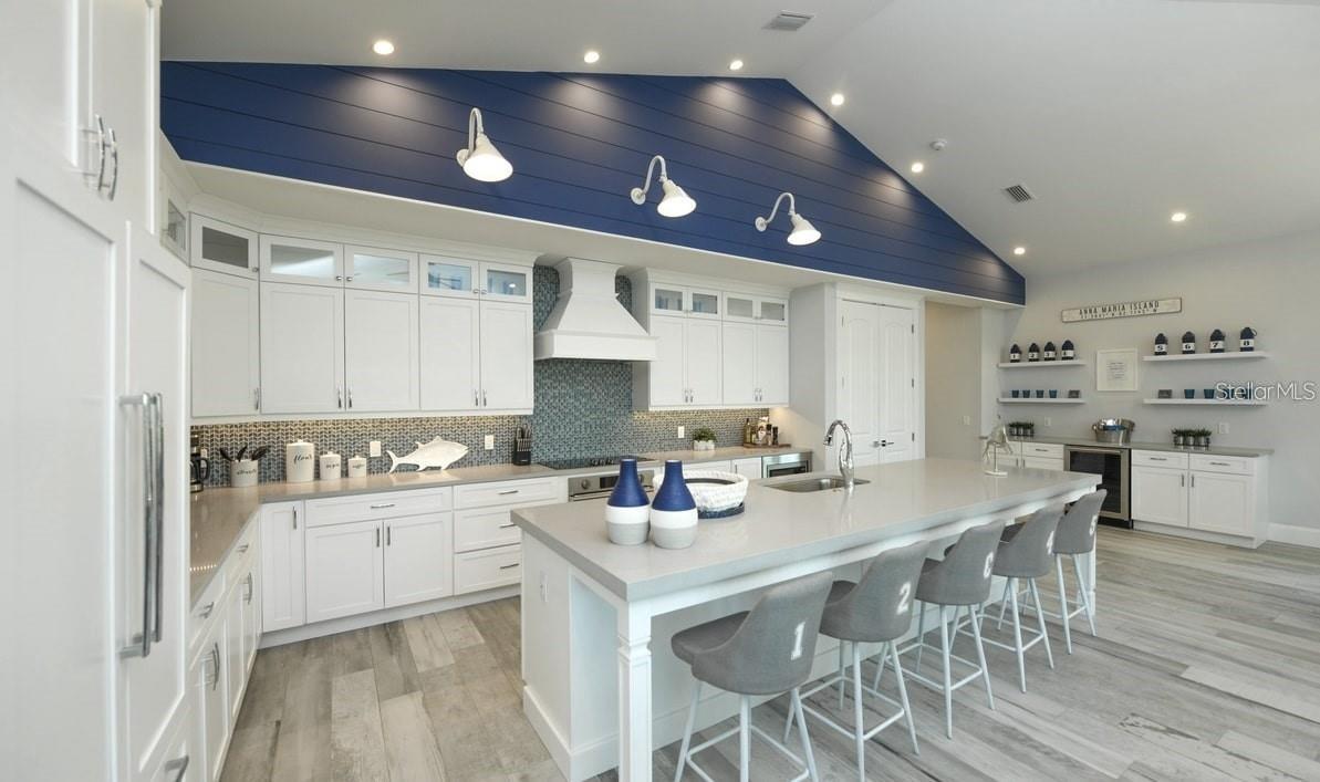 ANNA MARIA BEACH - Residential