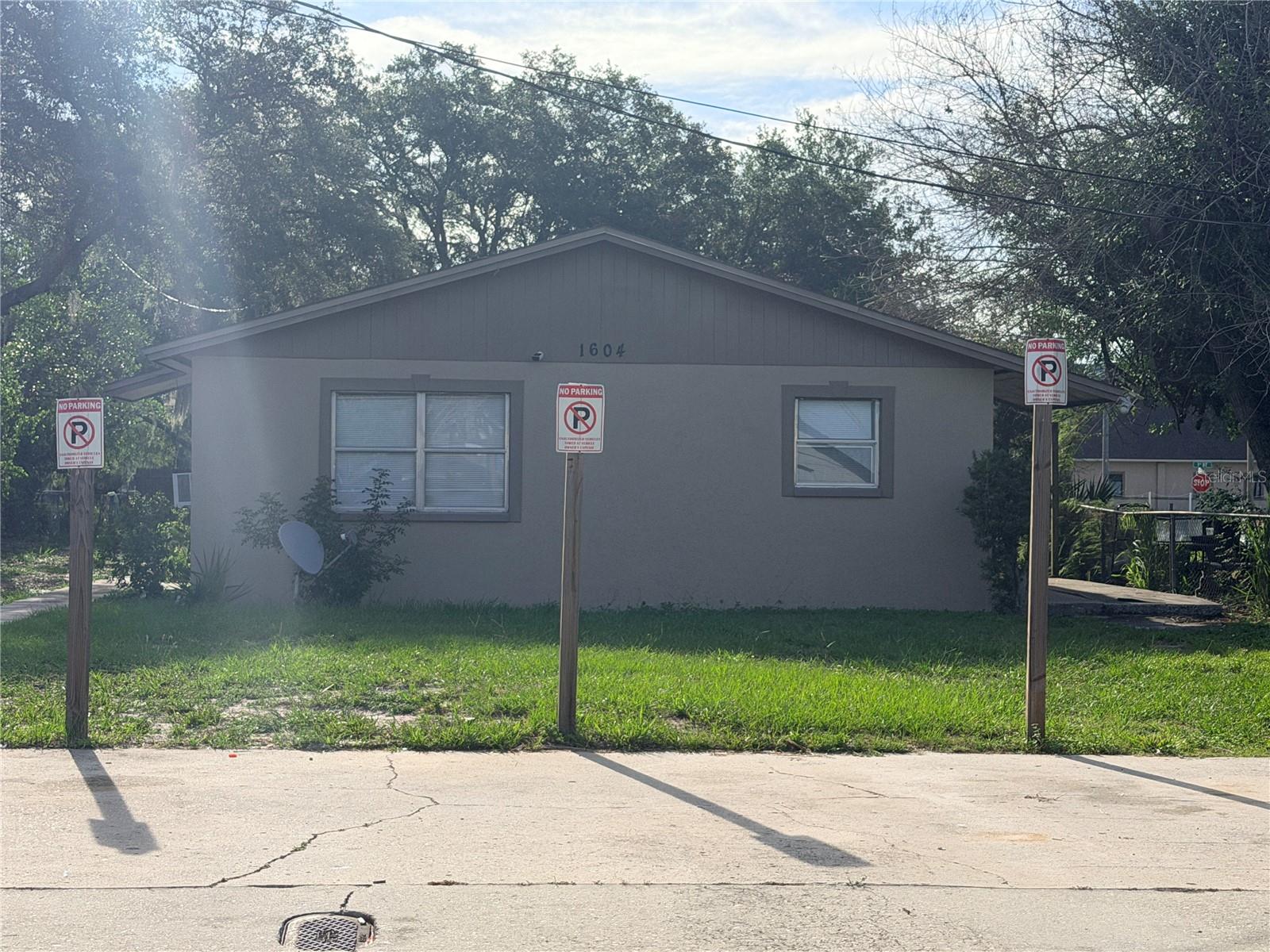 Photos are from premove in! Welcome to this high-yield, income-producing quadraplex in Winter Haven! Featuring two separate detached buildings on over a 1/4 acre lot, this property offers 4 total units, each featuring 2 bedrooms and 1 full bath. Excellent efficiency for the owner—all units feature separate, individual meters for both water and electricity paid directly by the tenants. Low expenses mean maximum profit. Conveniently located near shopping, schools, and major transit. Don't miss out on this prime investment opportunity!
