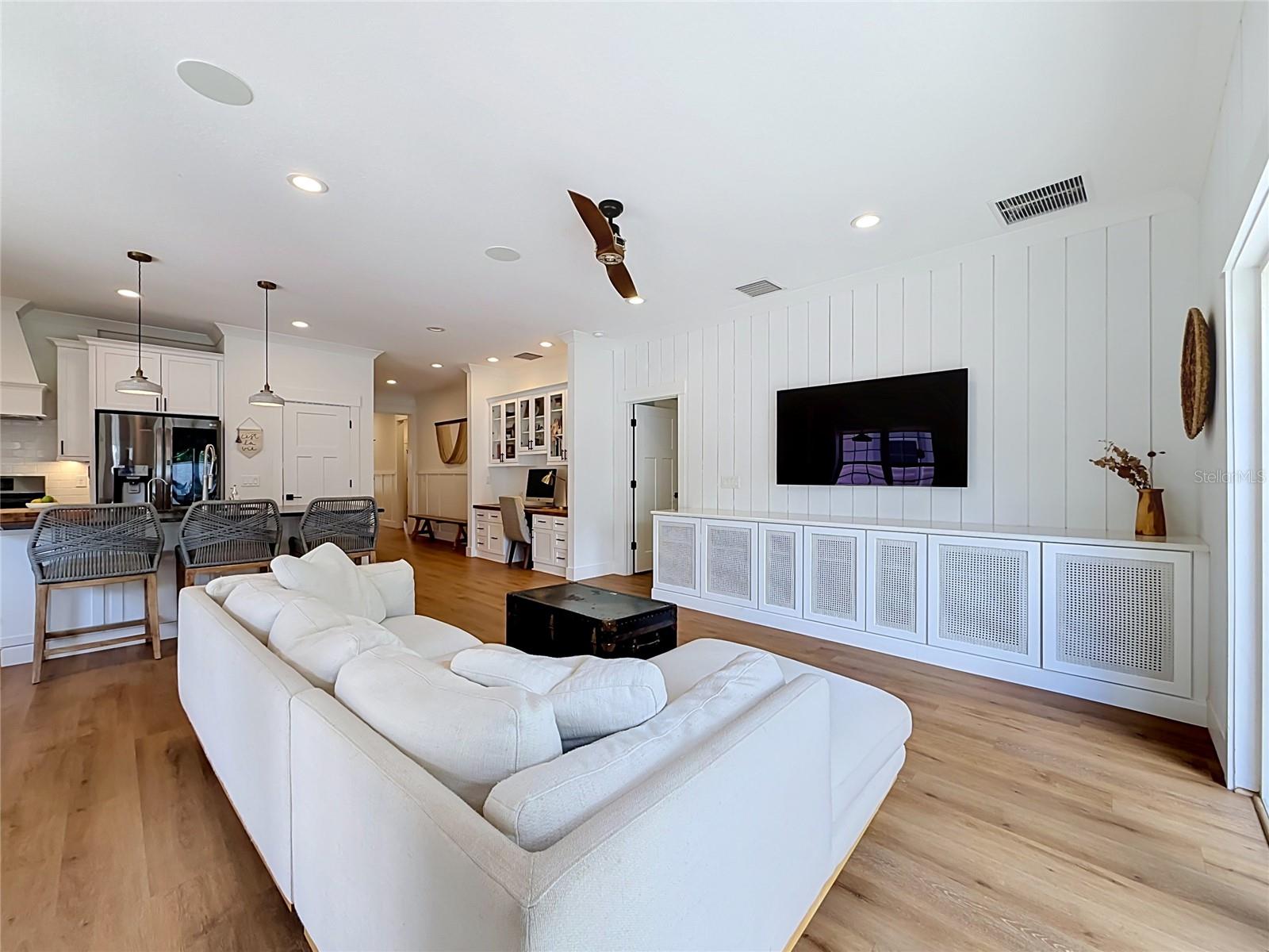 MOUNT DORA DONNELLY VILLAGE - Residential