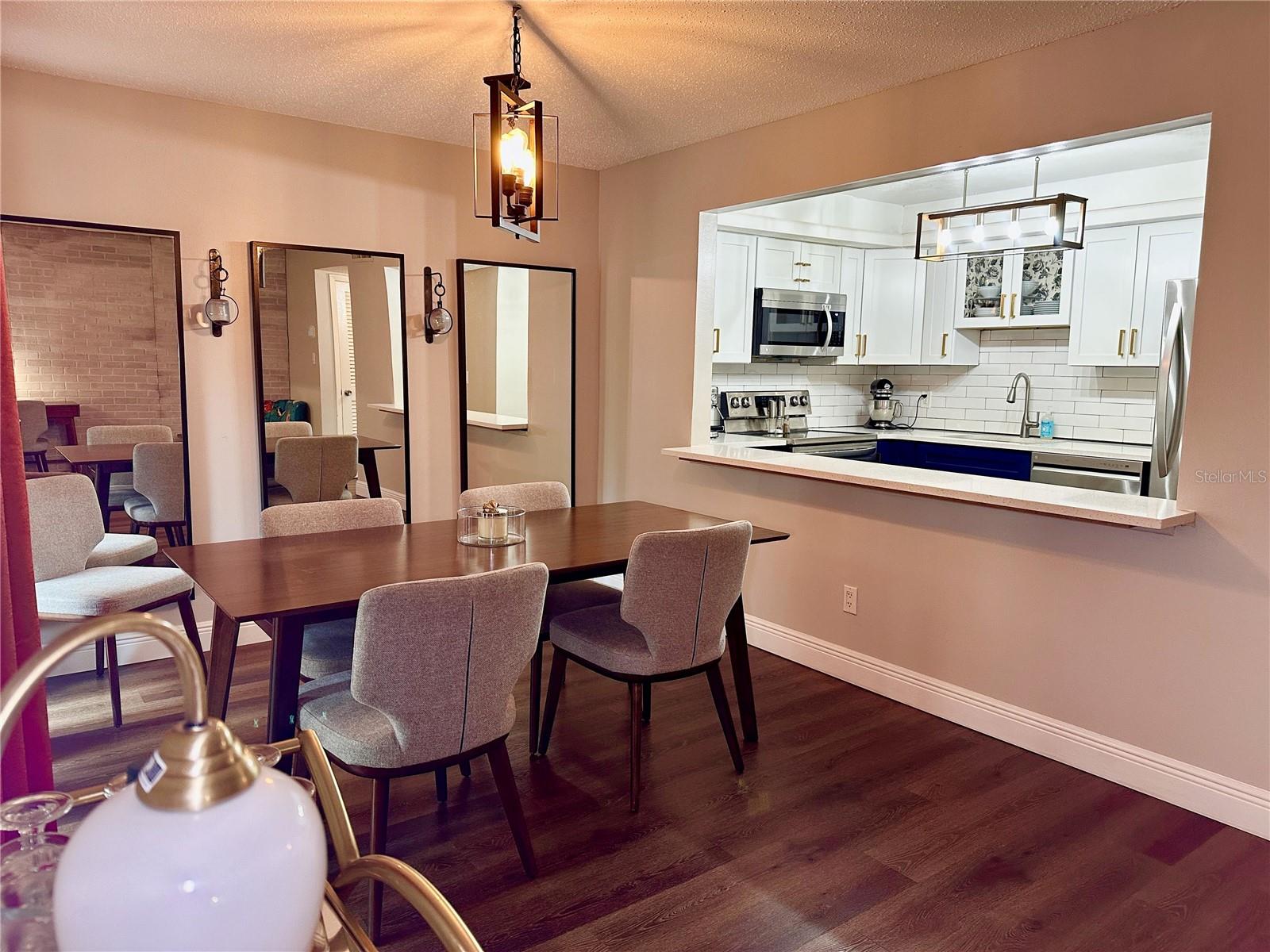 PARK LAKE TWNHS - Residential