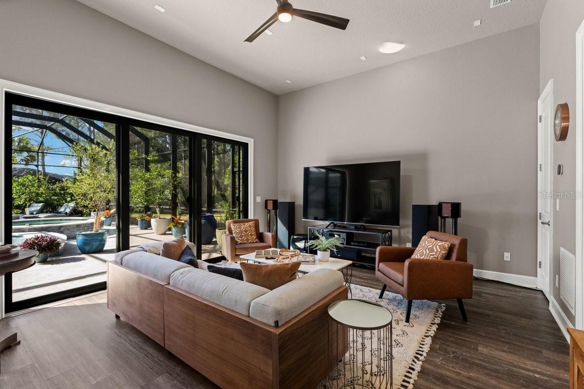 CONSERVATORY/HAMMOCK BEACH - Residential