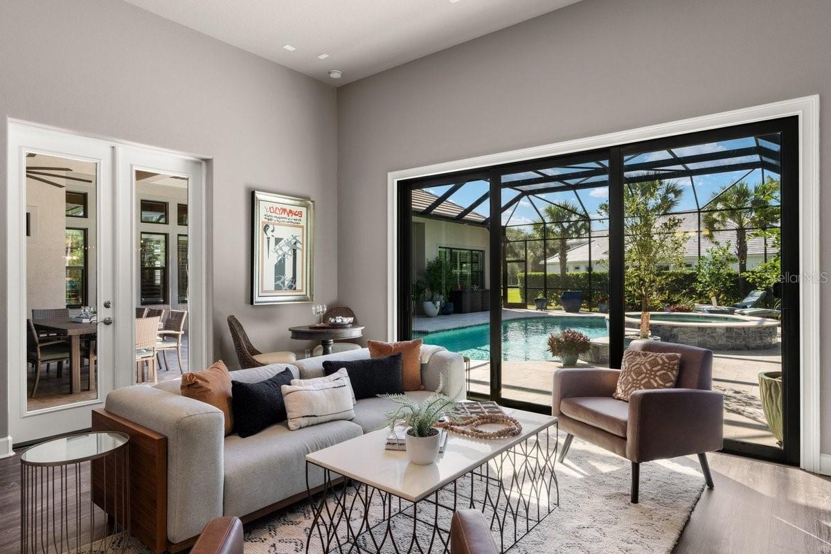 CONSERVATORY/HAMMOCK BEACH - Residential