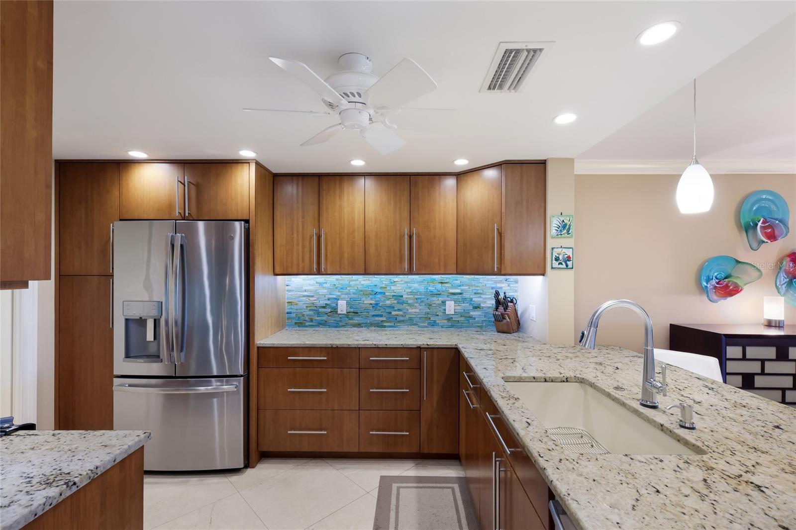 THE SHORE - Residential
