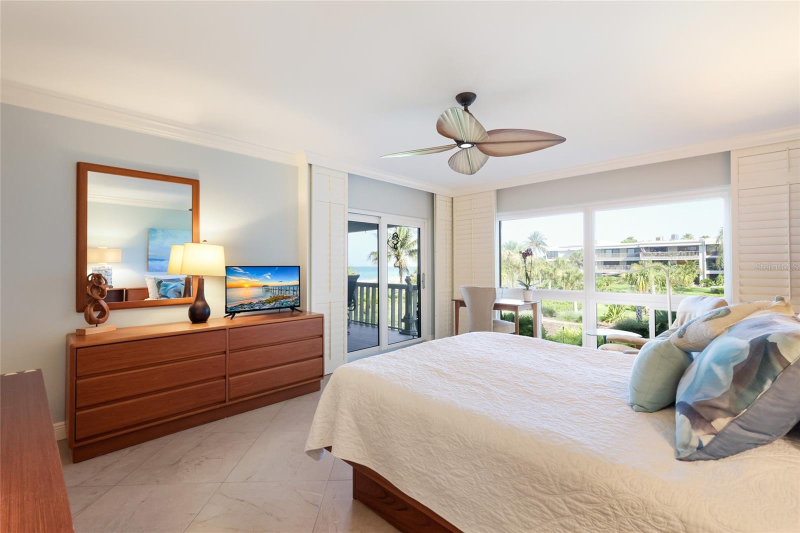 THE SHORE - Residential