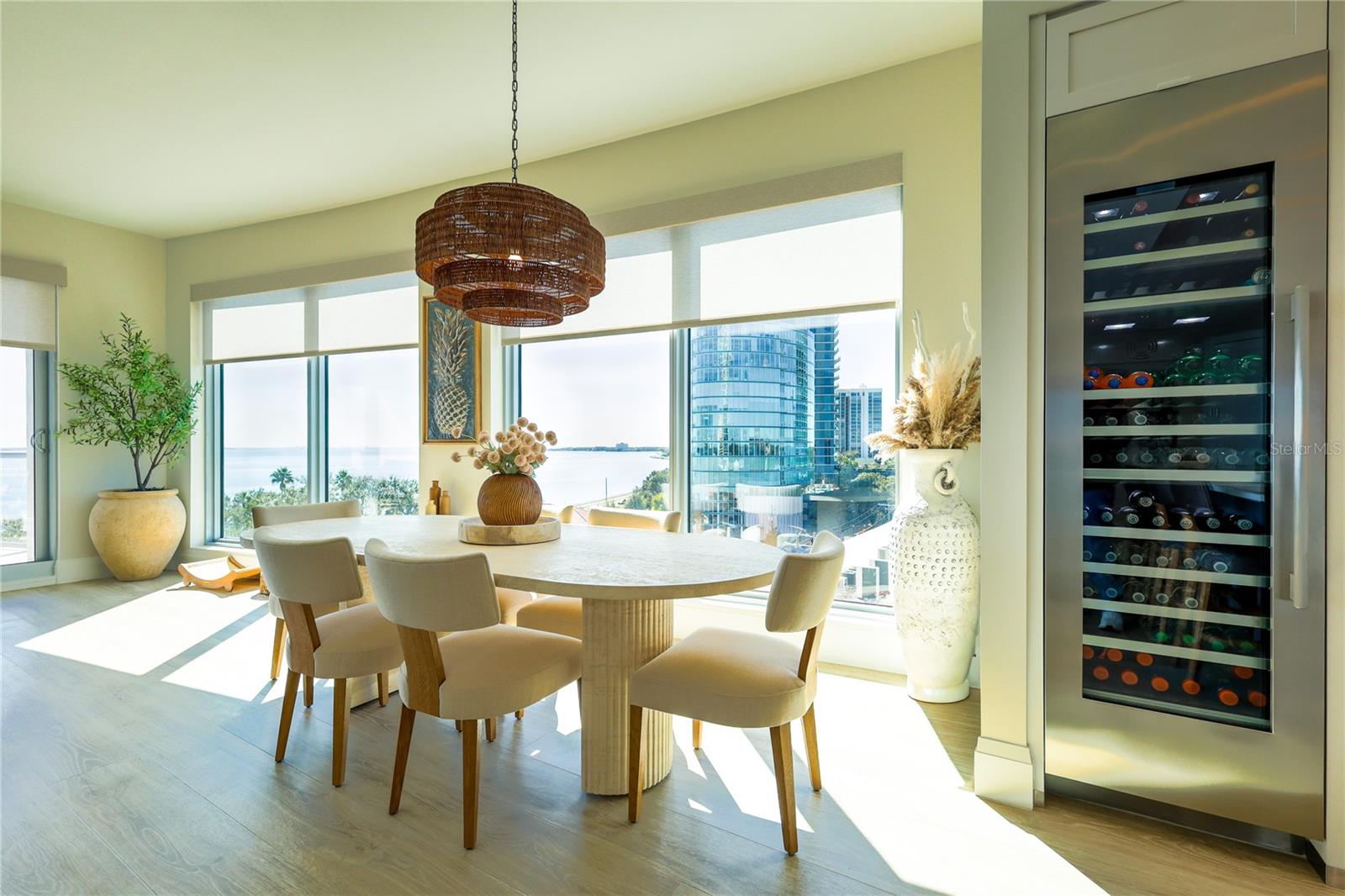 ALTURA BAYSHORE - Residential