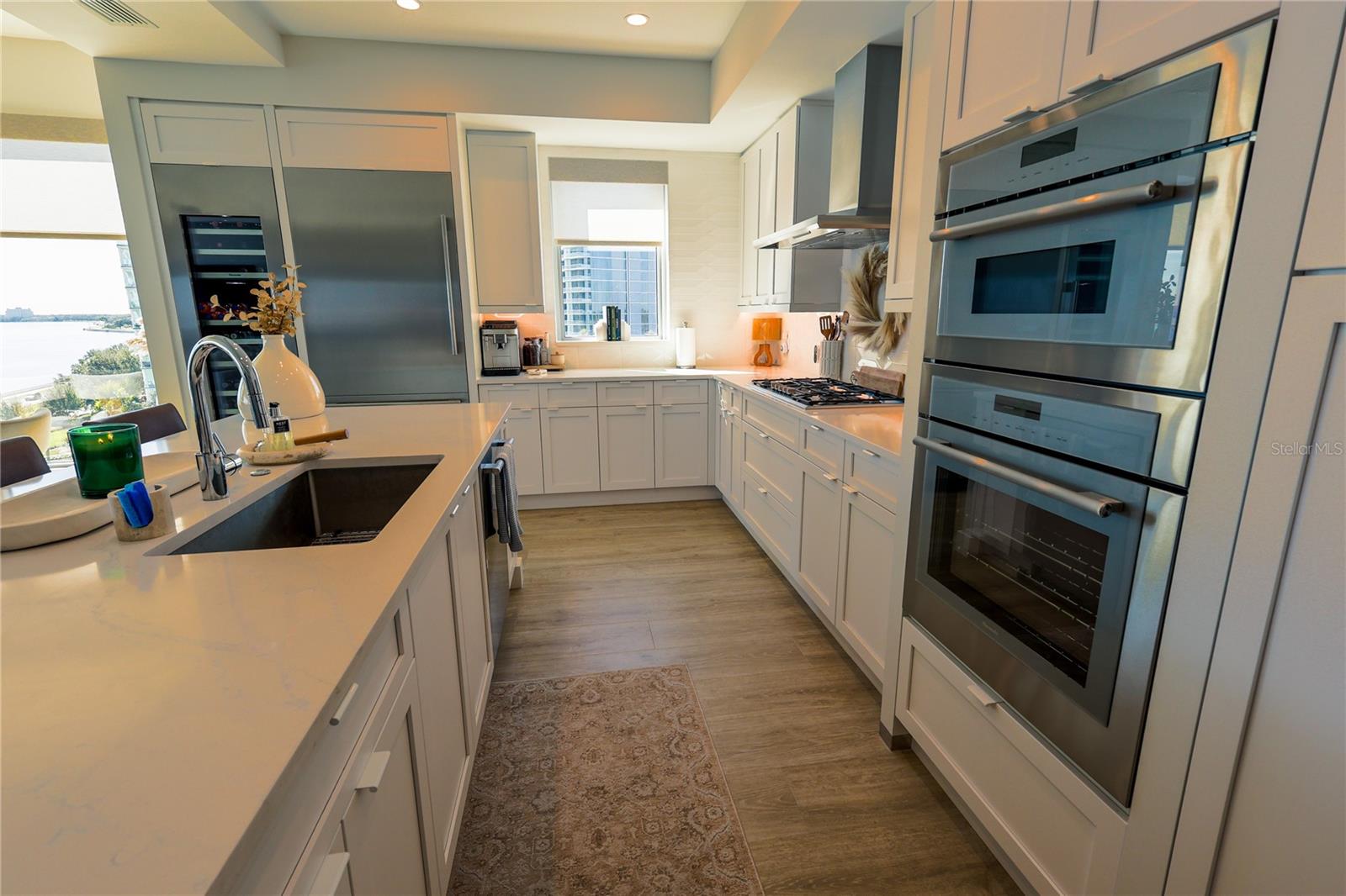 ALTURA BAYSHORE - Residential