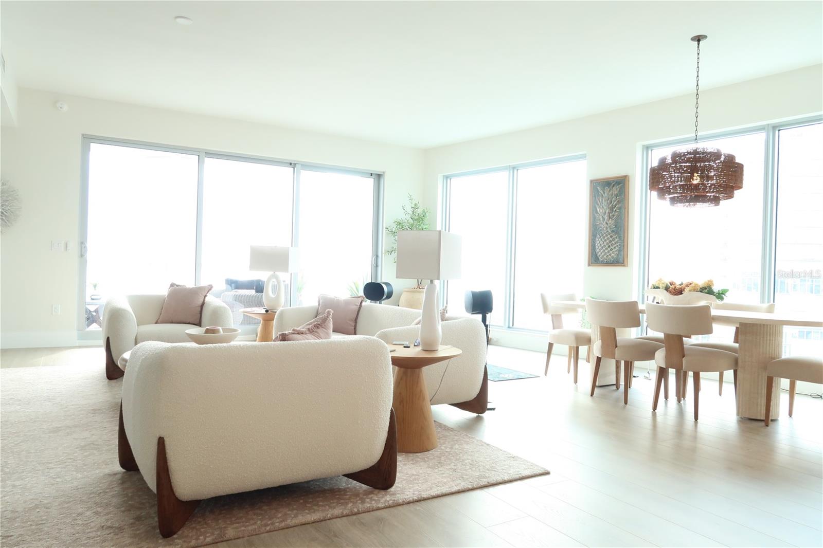 ALTURA BAYSHORE - Residential