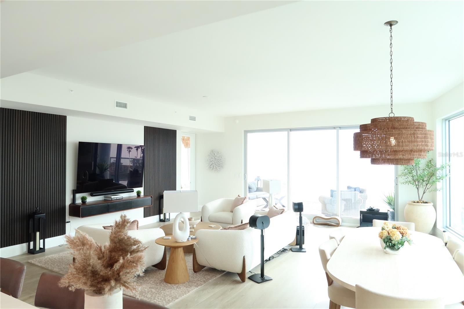 ALTURA BAYSHORE - Residential