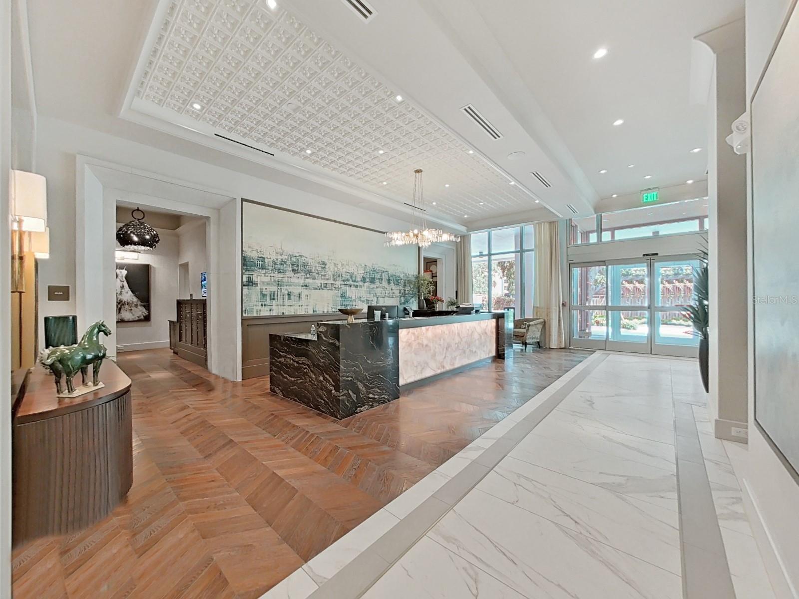 ALTURA BAYSHORE - Residential