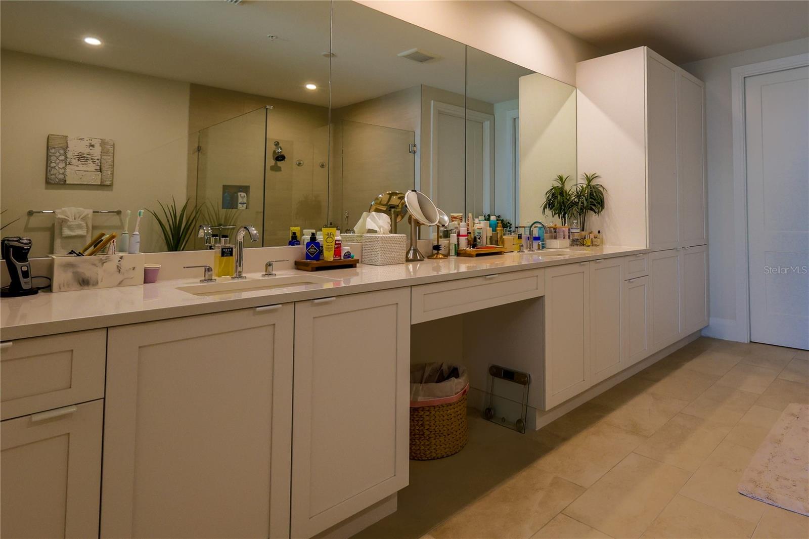 ALTURA BAYSHORE - Residential