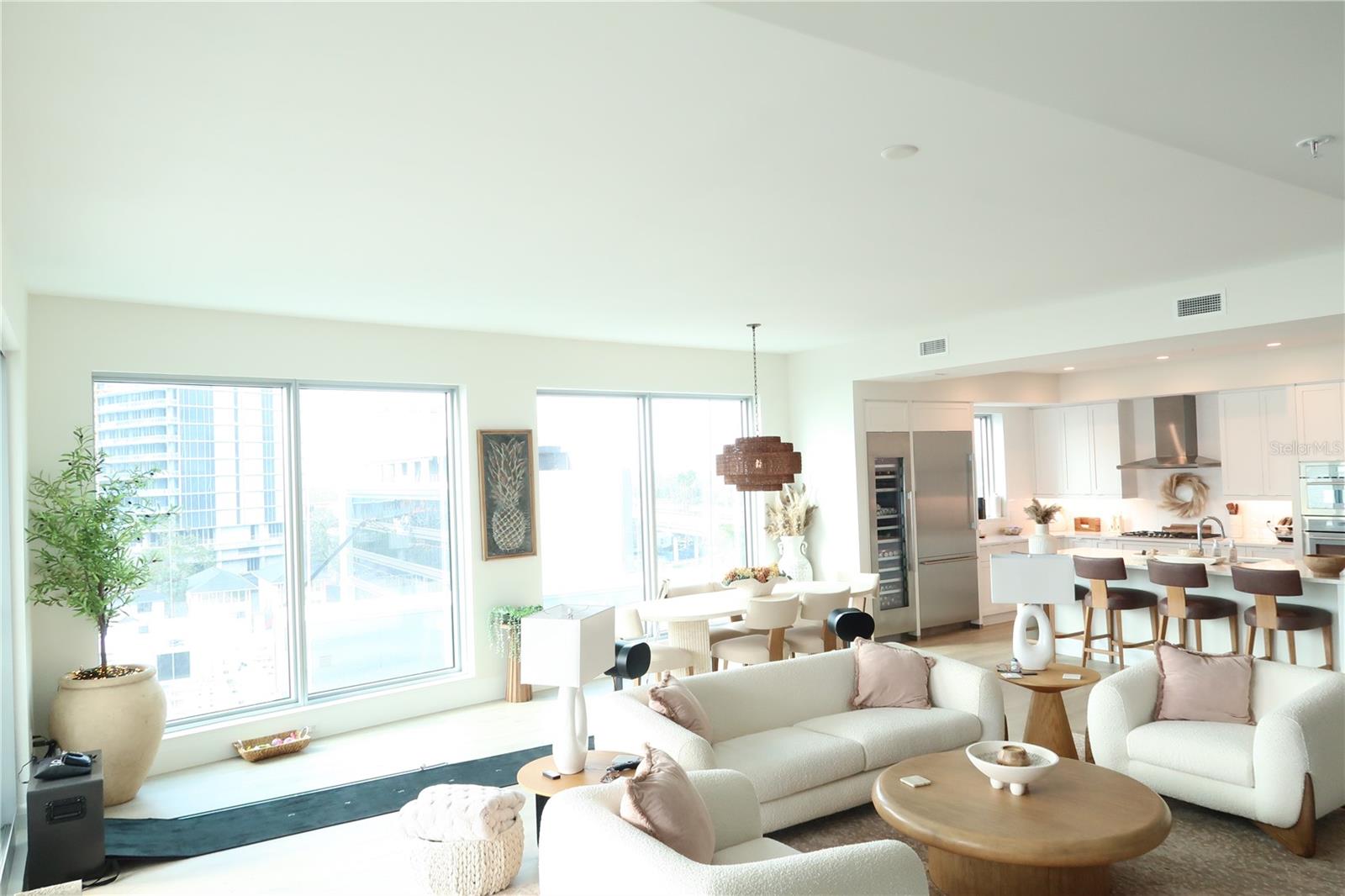 ALTURA BAYSHORE - Residential