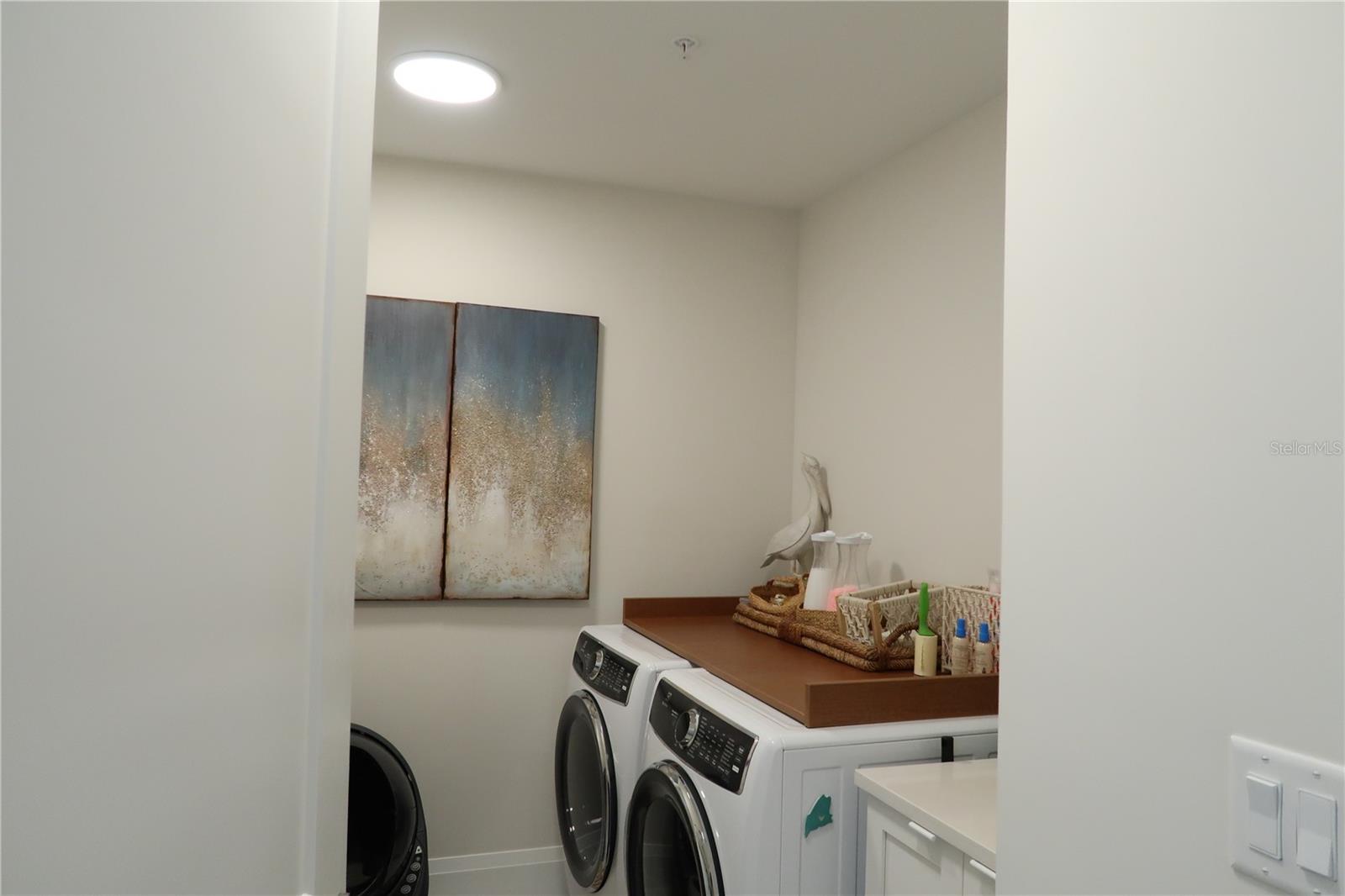 ALTURA BAYSHORE - Residential