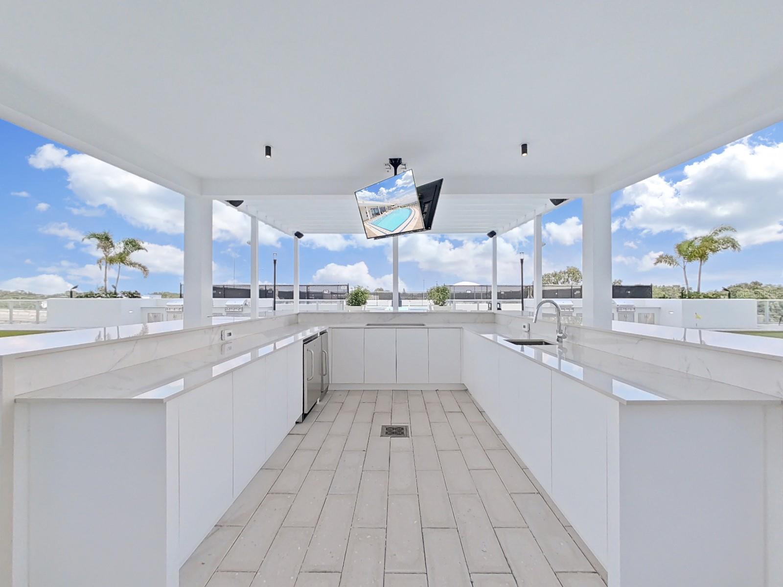 ALTURA BAYSHORE - Residential