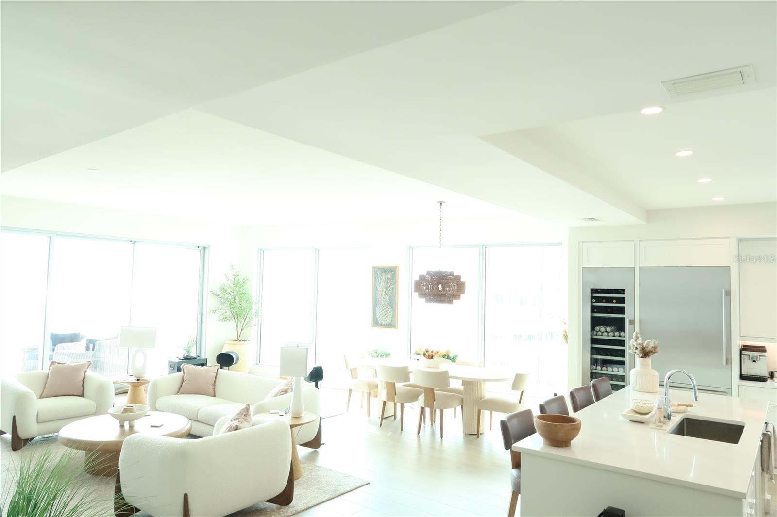 ALTURA BAYSHORE - Residential