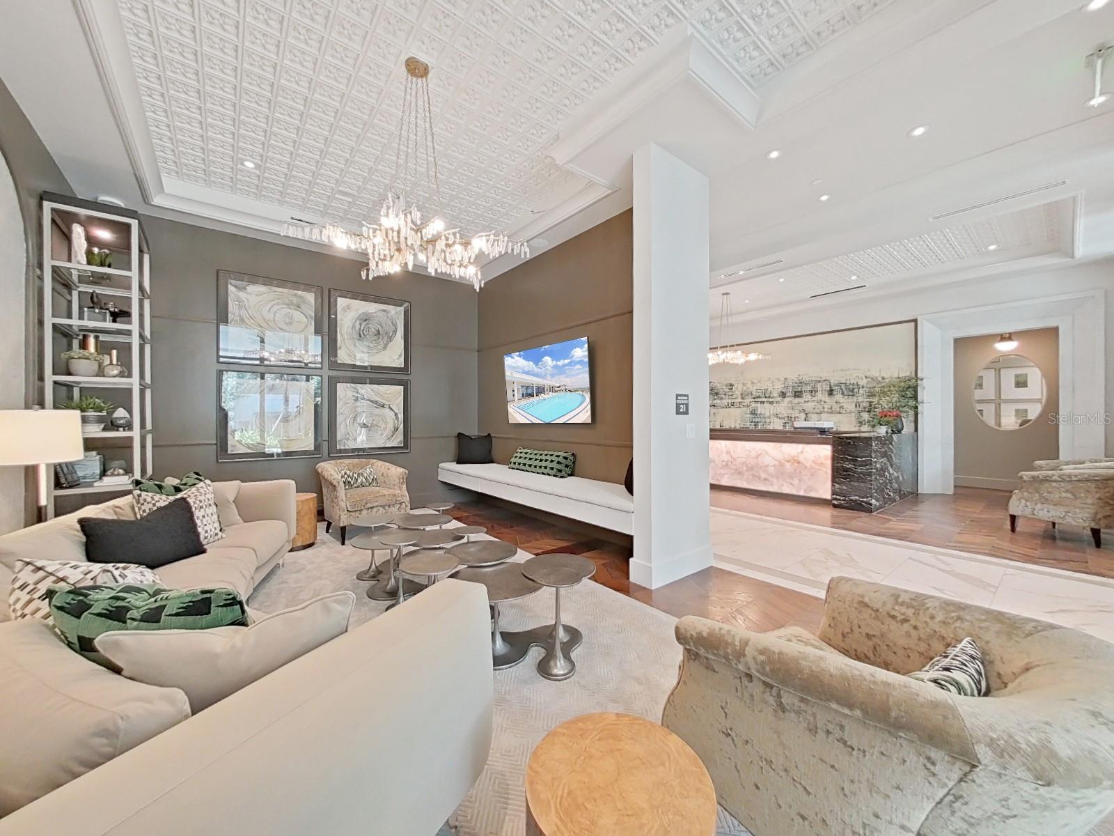 ALTURA BAYSHORE - Residential