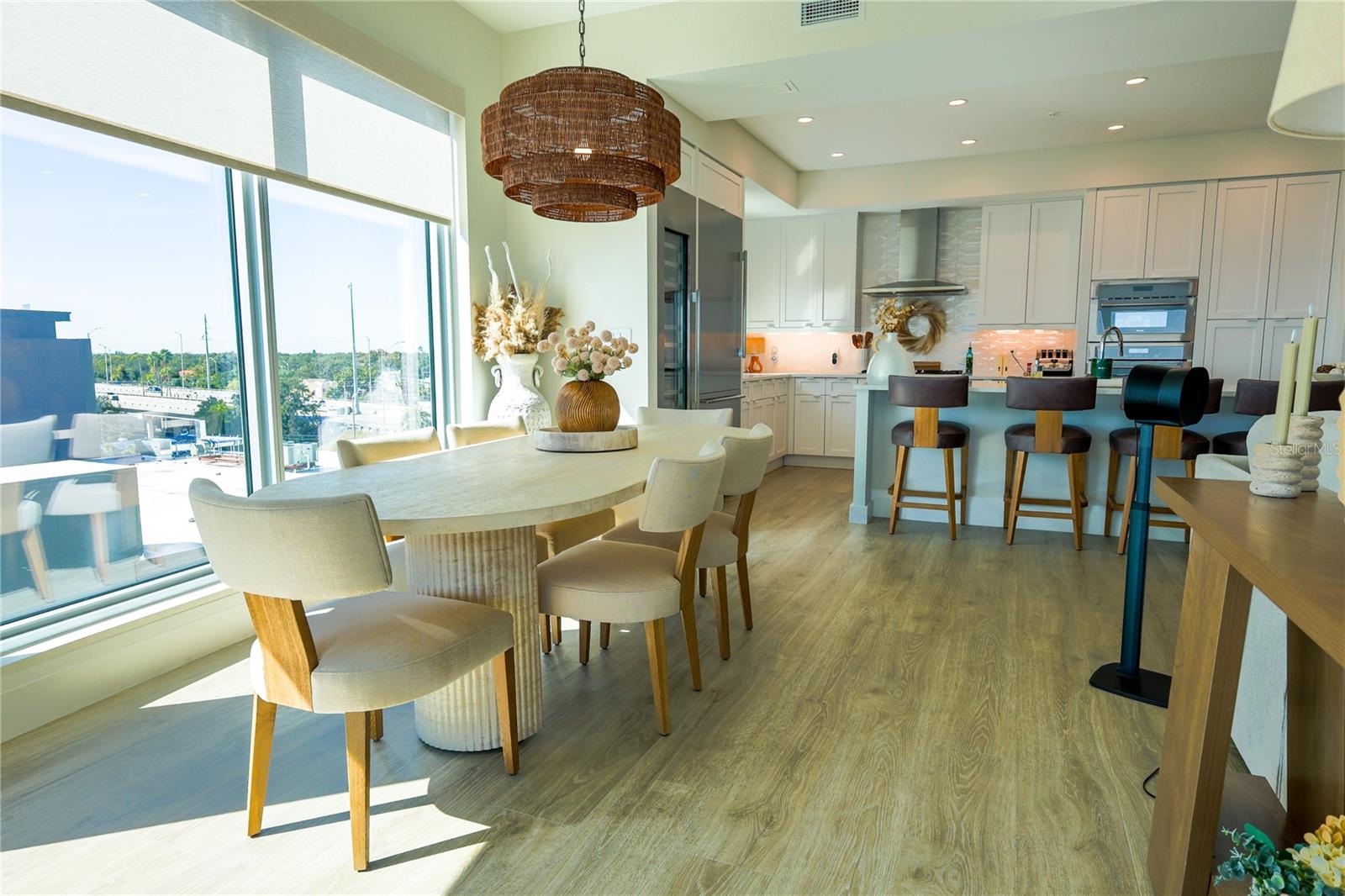 ALTURA BAYSHORE - Residential