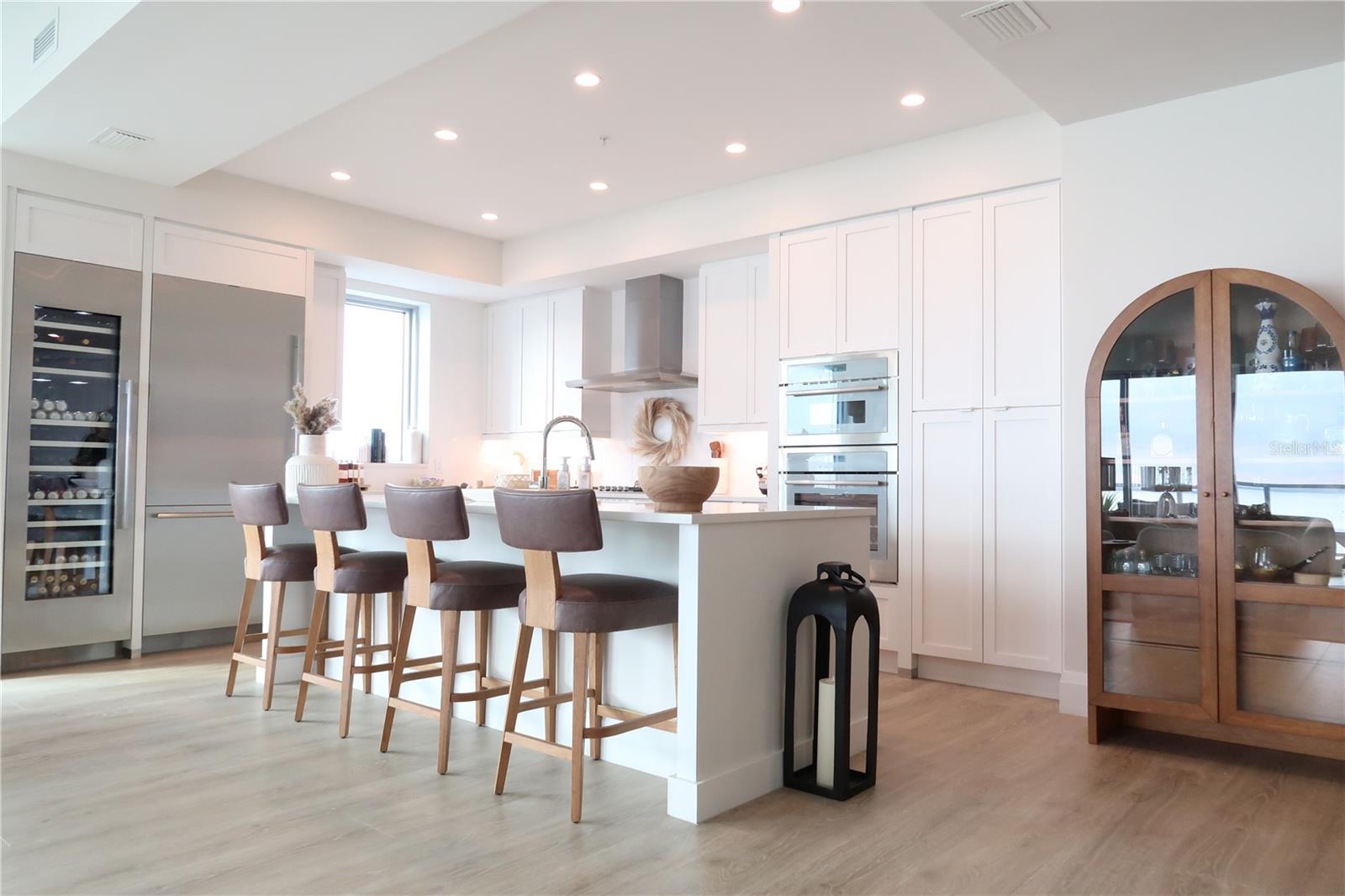 ALTURA BAYSHORE - Residential