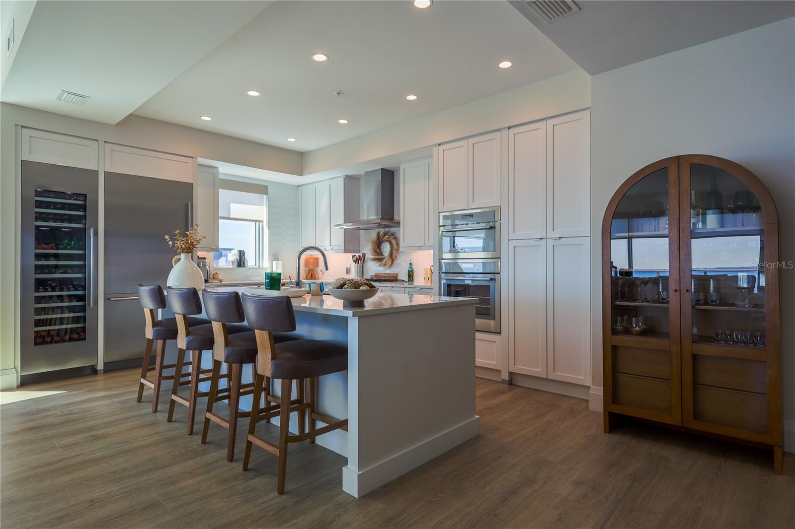 ALTURA BAYSHORE - Residential