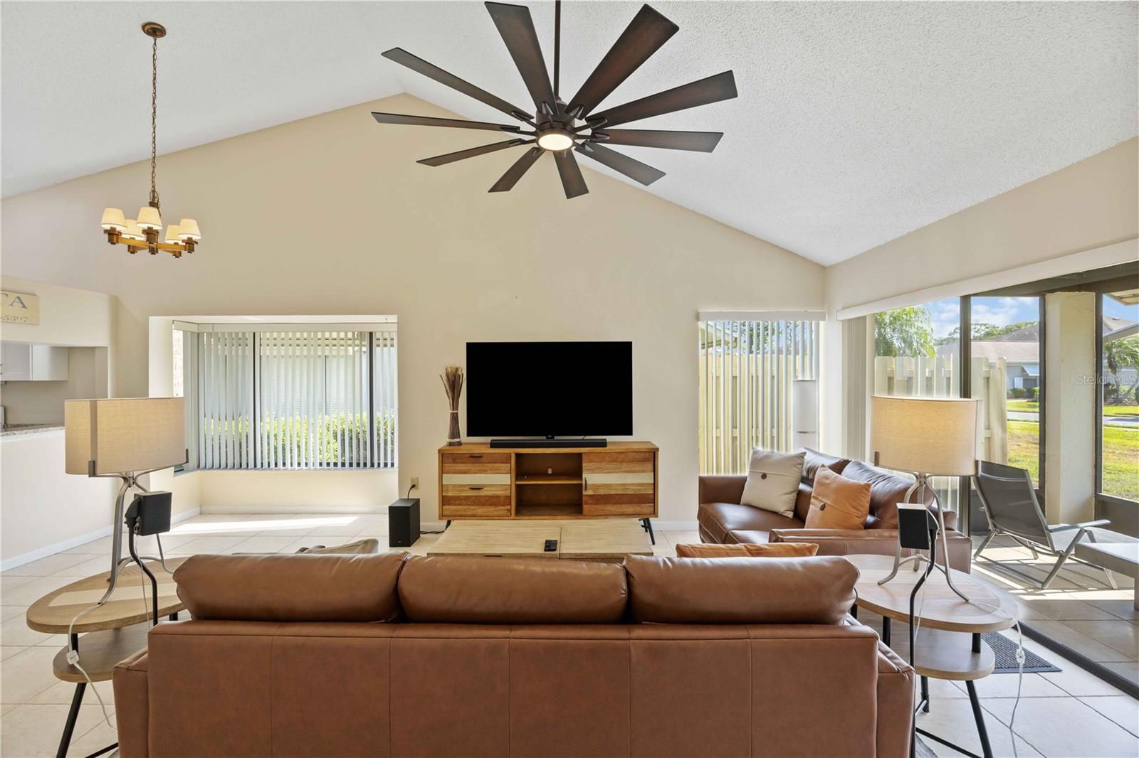 SOMERSET - Residential Lease