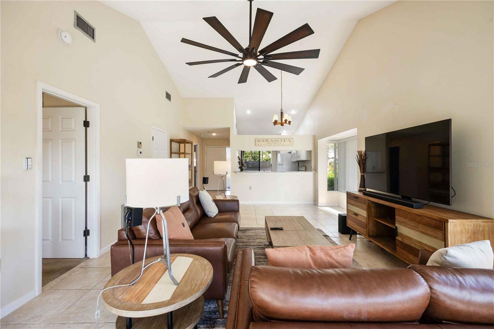 SOMERSET - Residential Lease