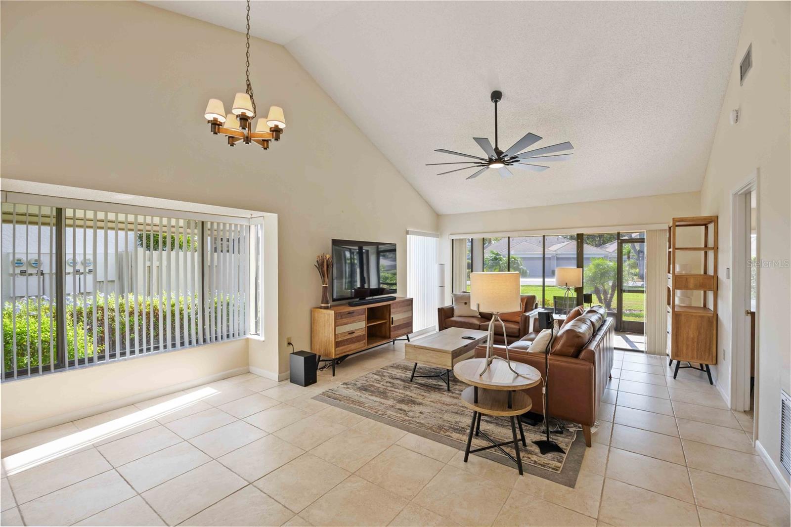 SOMERSET - Residential Lease