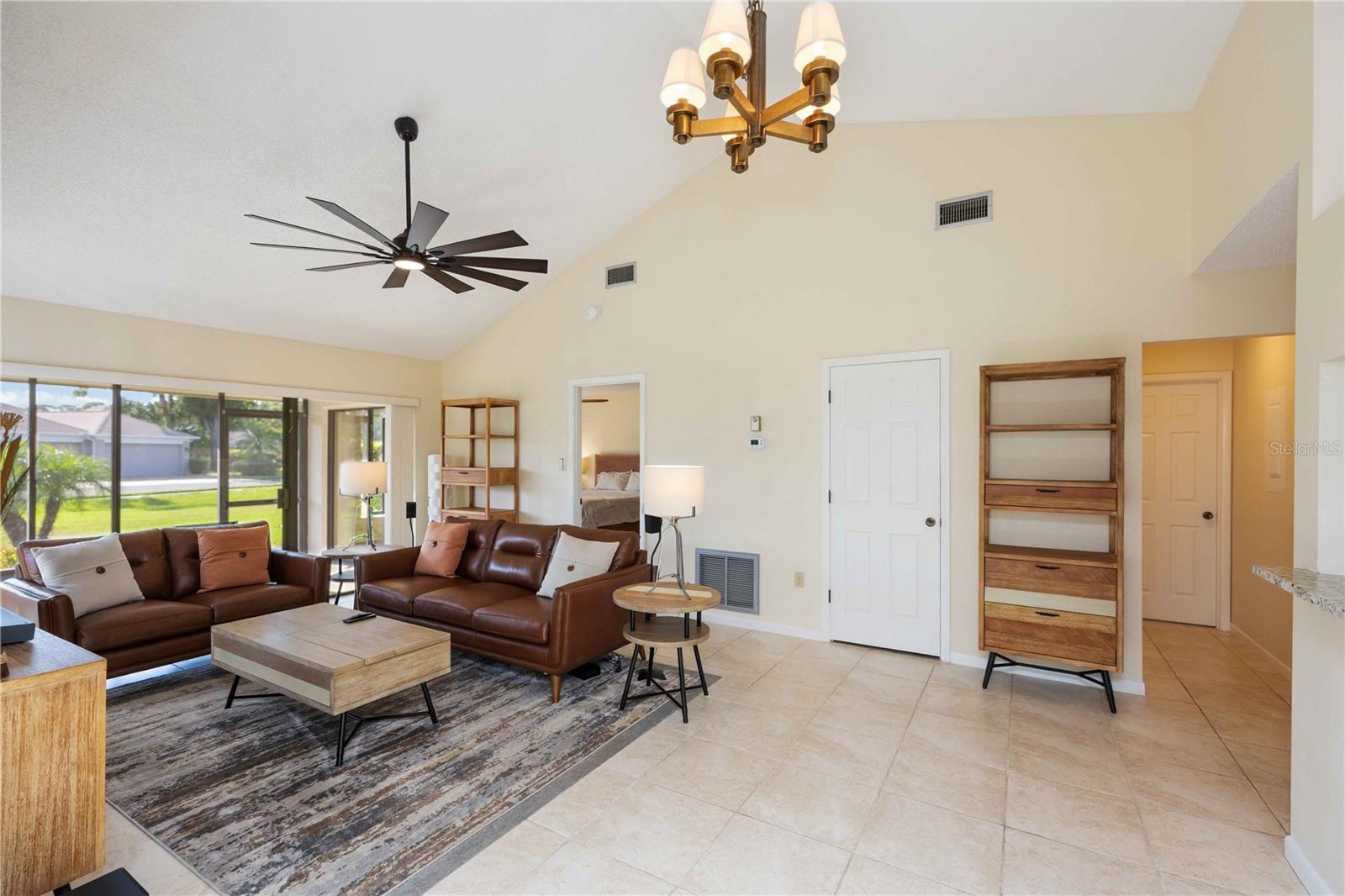 SOMERSET - Residential Lease