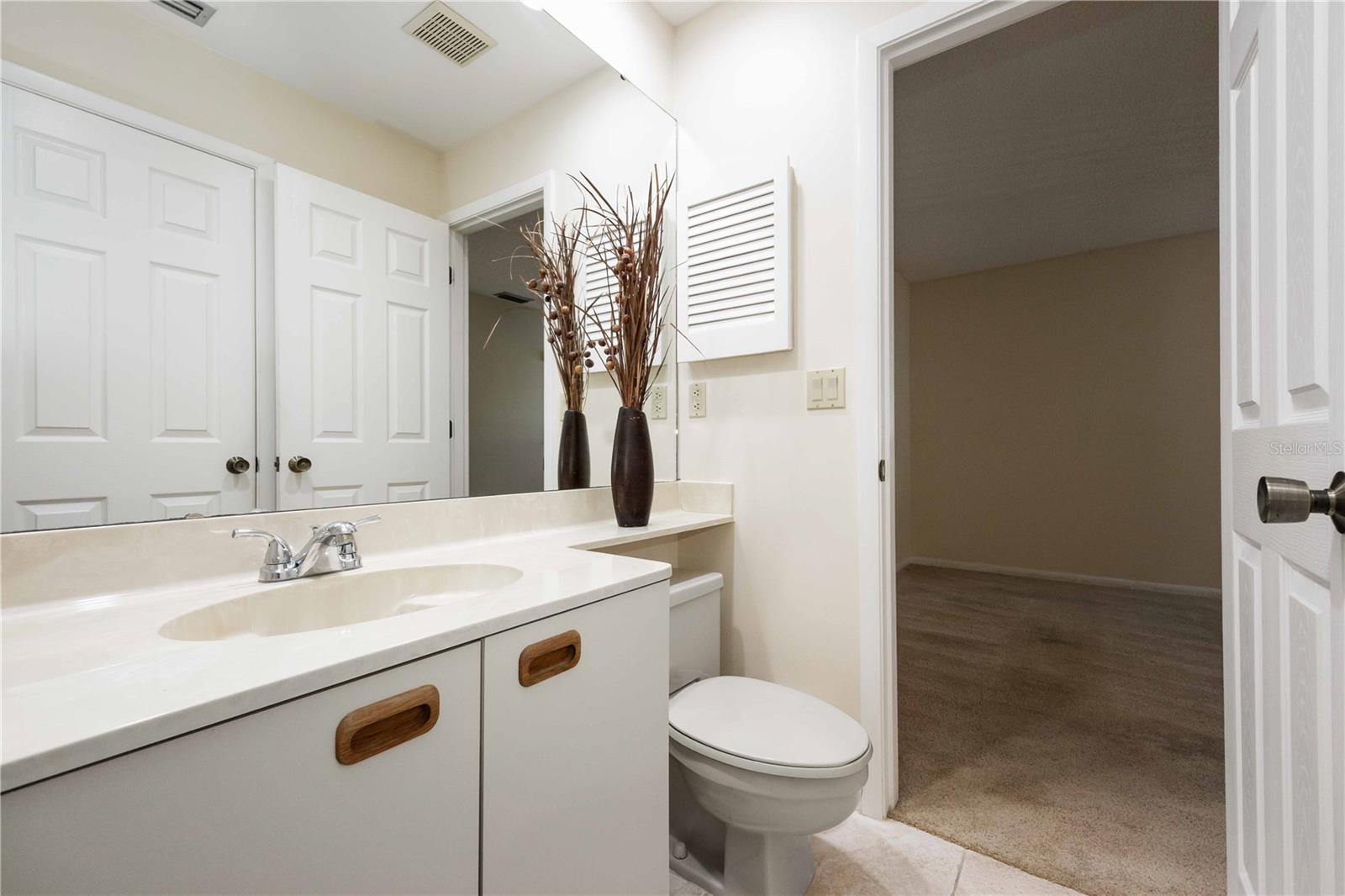 SOMERSET - Residential Lease