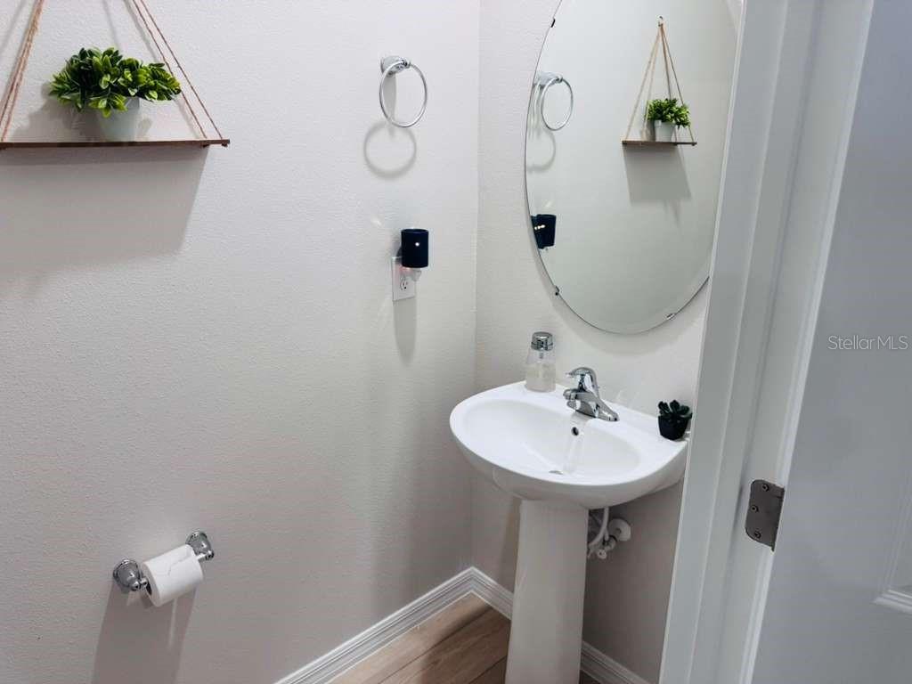 CONGDON TWNHMS PH 1 & 2 - Residential Lease