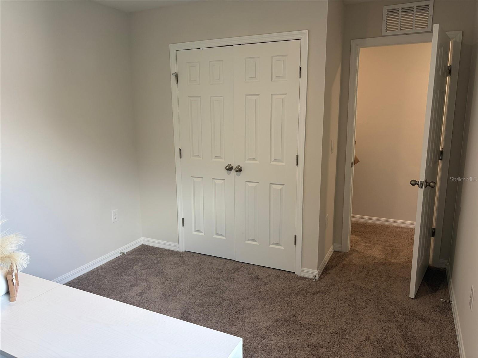 CONGDON TWNHMS PH 1 & 2 - Residential Lease