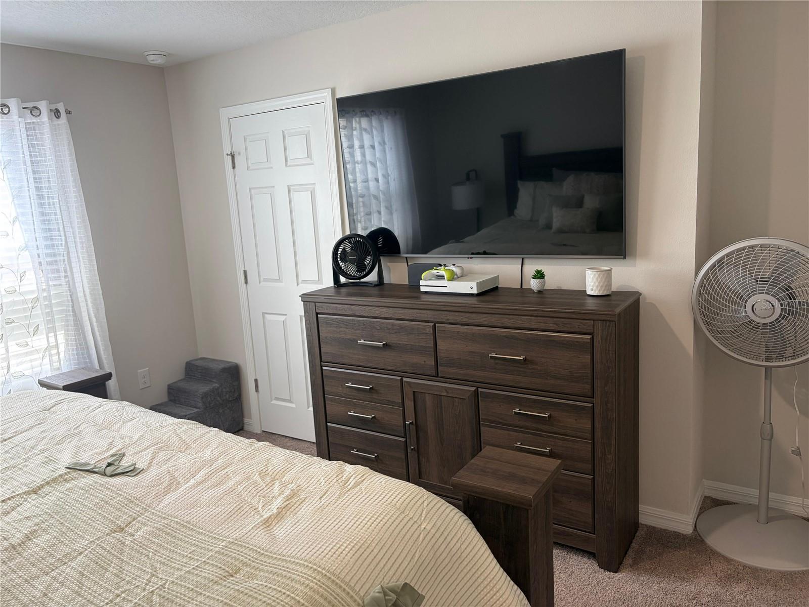 CONGDON TWNHMS PH 1 & 2 - Residential Lease