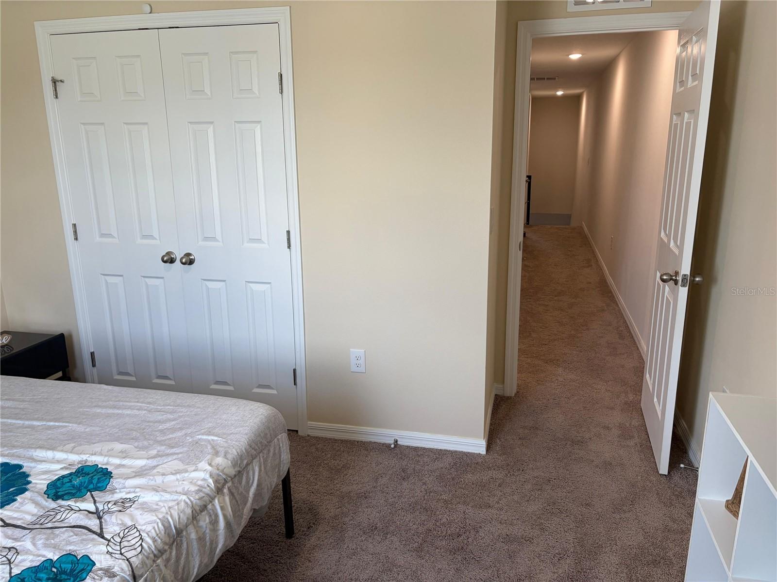 CONGDON TWNHMS PH 1 & 2 - Residential Lease