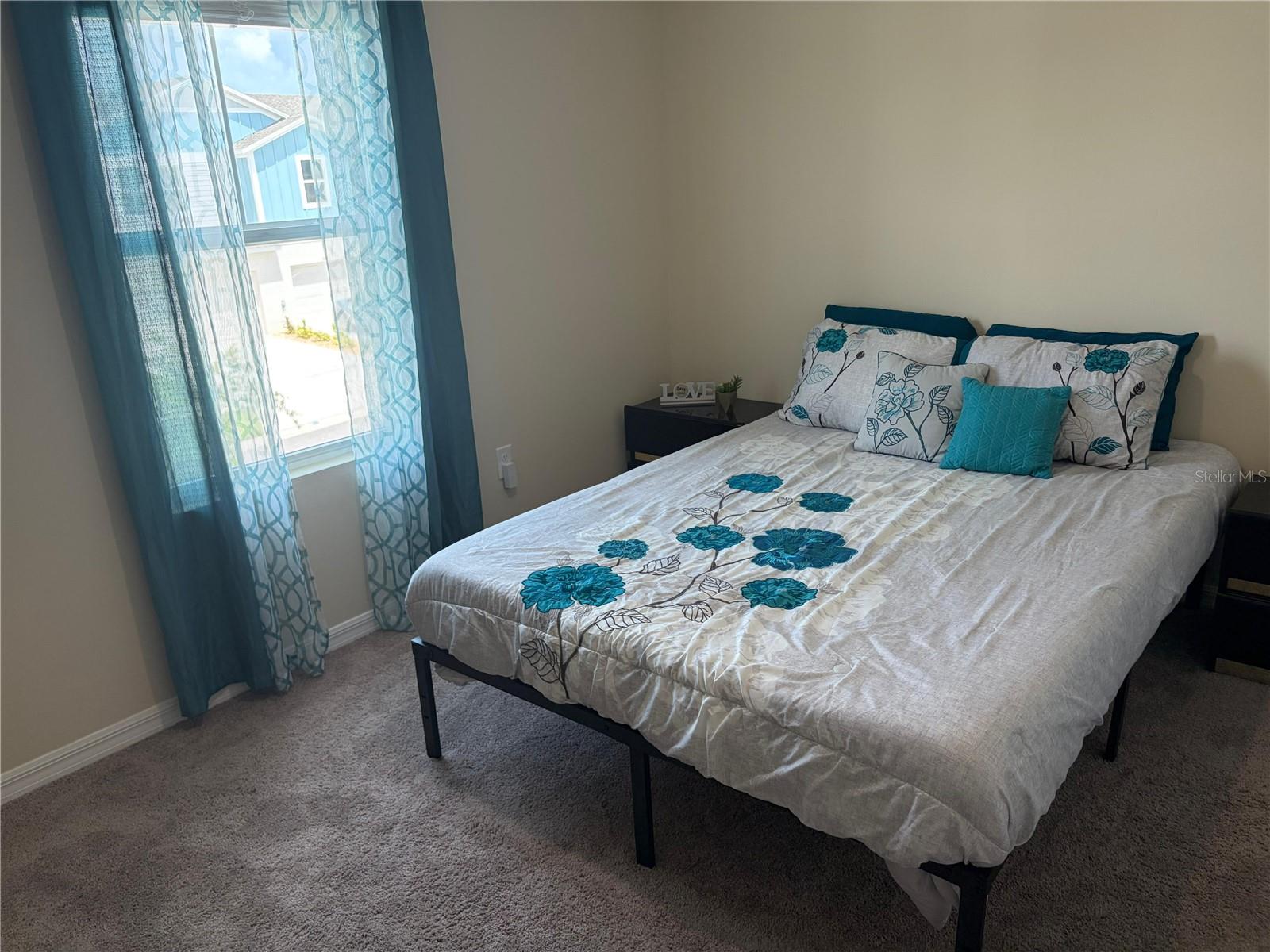CONGDON TWNHMS PH 1 & 2 - Residential Lease