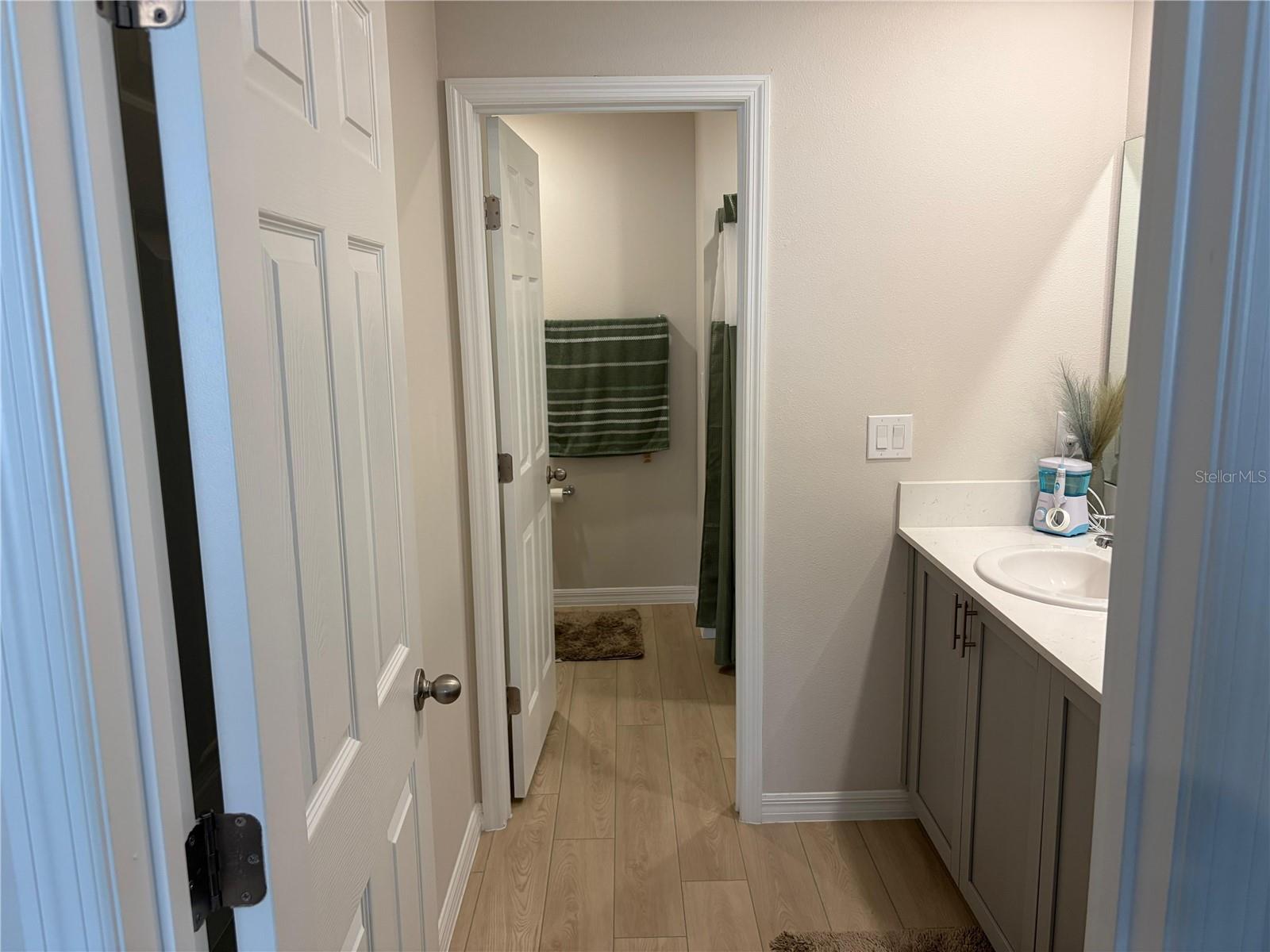 CONGDON TWNHMS PH 1 & 2 - Residential Lease