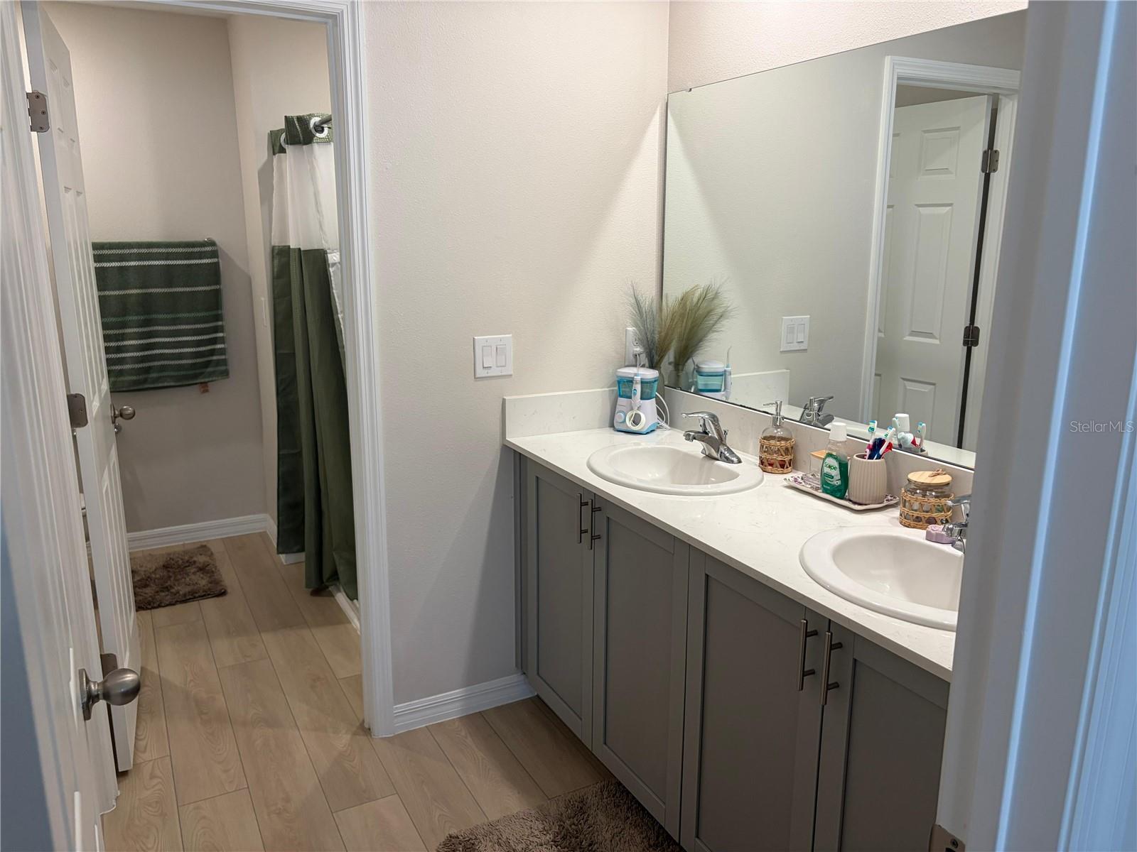 CONGDON TWNHMS PH 1 & 2 - Residential Lease