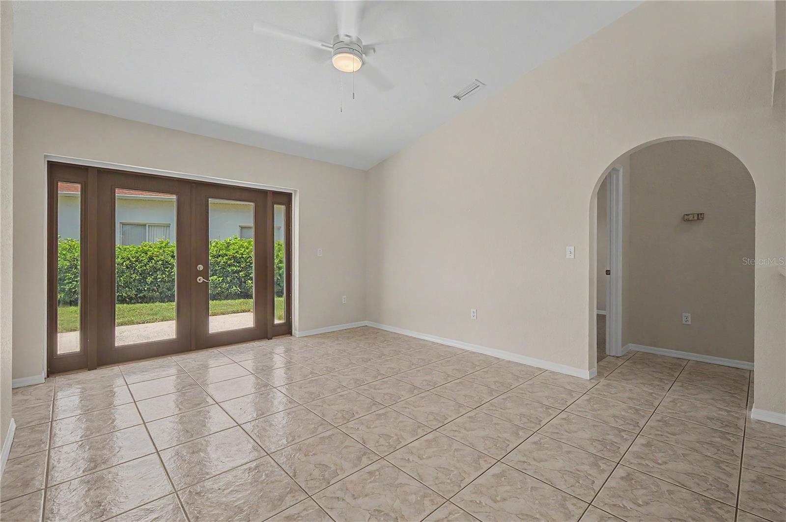 SILVER OAKS - Residential
