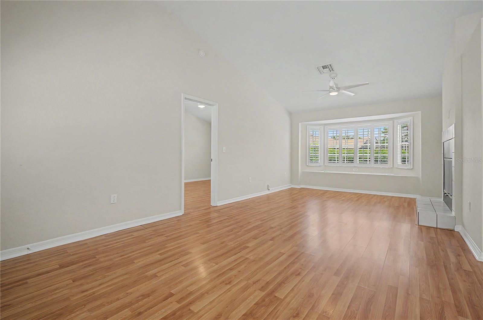 SILVER OAKS - Residential