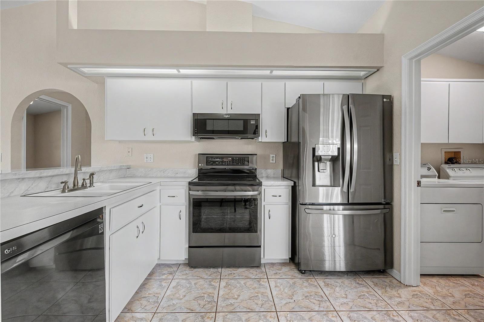 SILVER OAKS - Residential