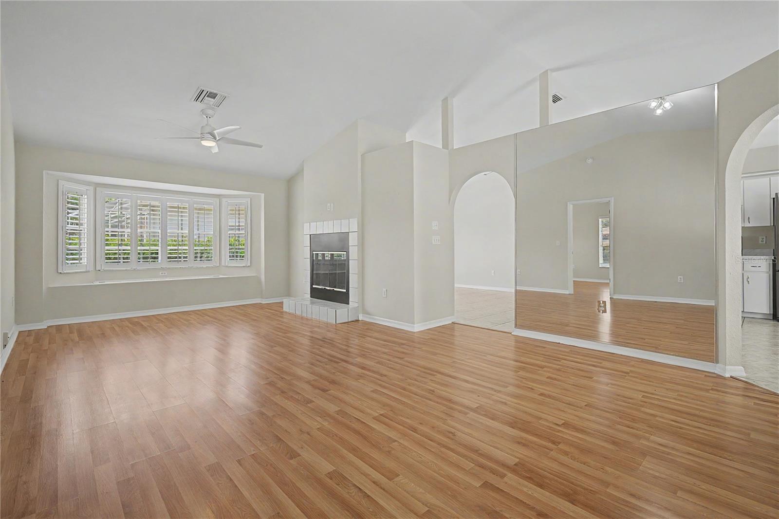 SILVER OAKS - Residential