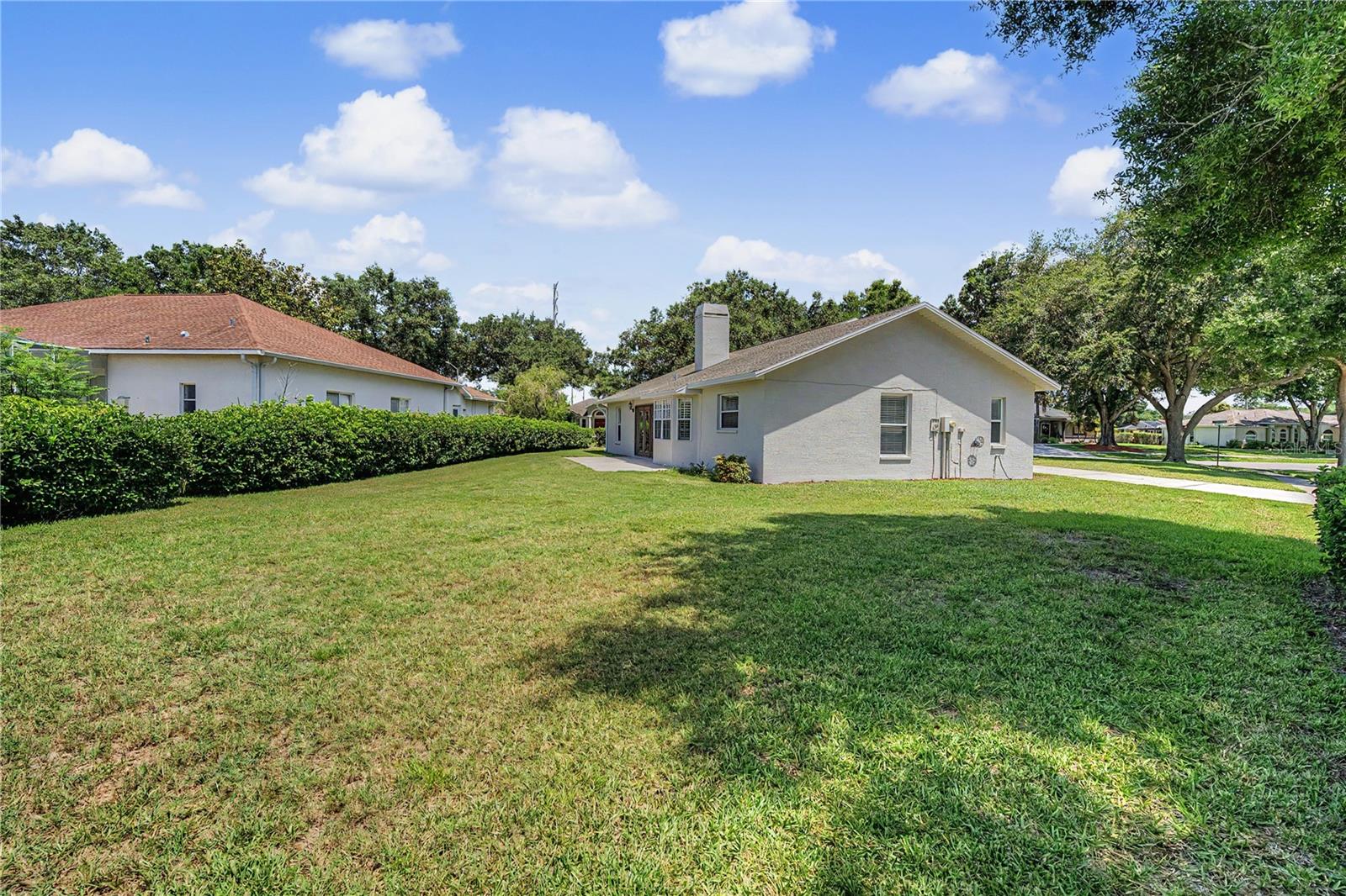 SILVER OAKS - Residential