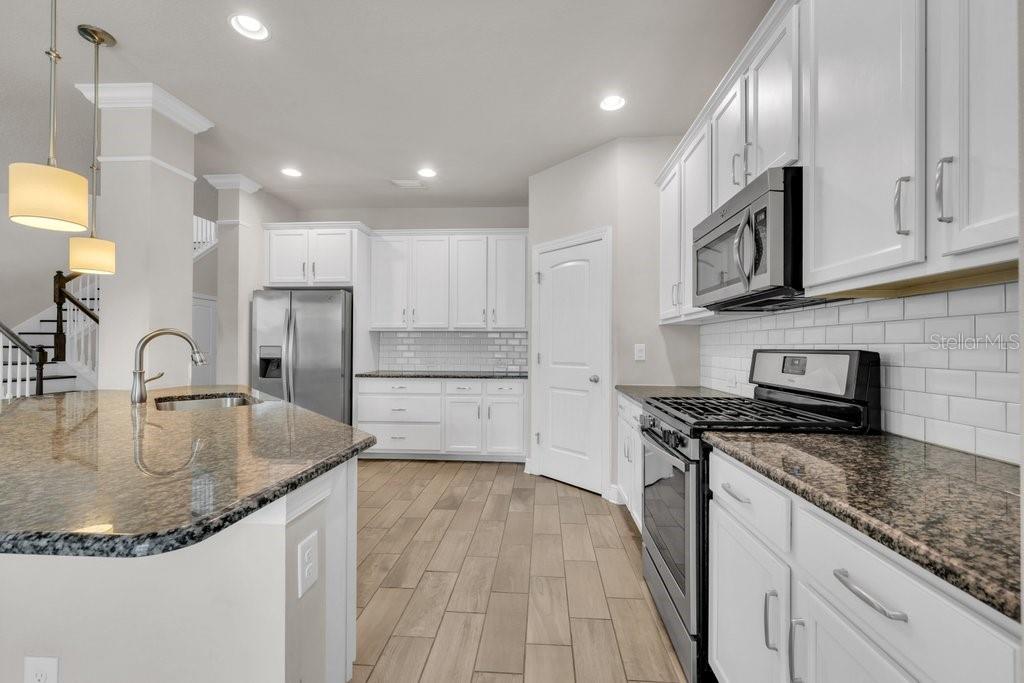 FISHHAWK RANCH - Residential