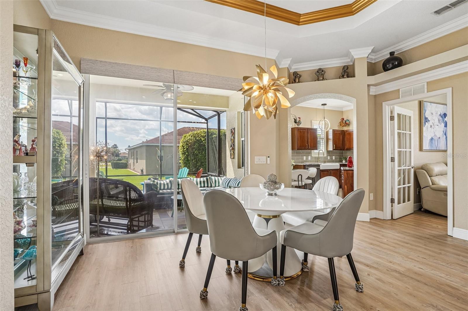 LAKESIDE LANDINGS - Residential