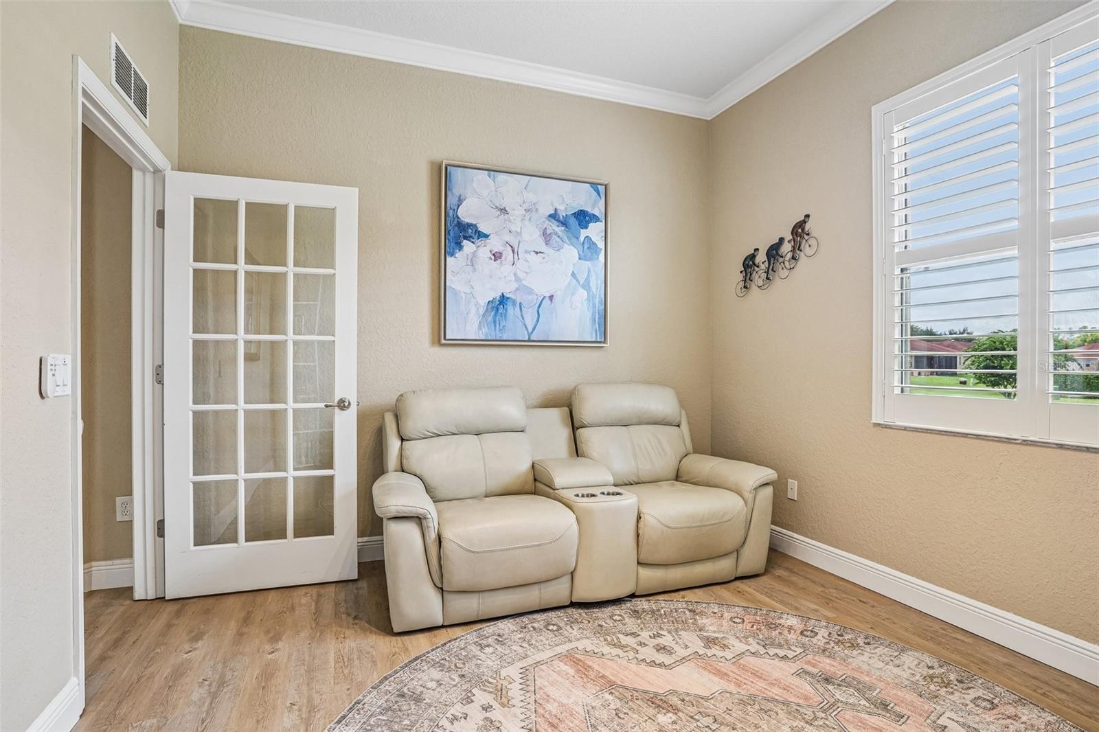 LAKESIDE LANDINGS - Residential