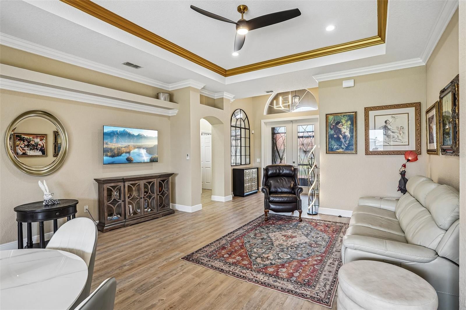 LAKESIDE LANDINGS - Residential