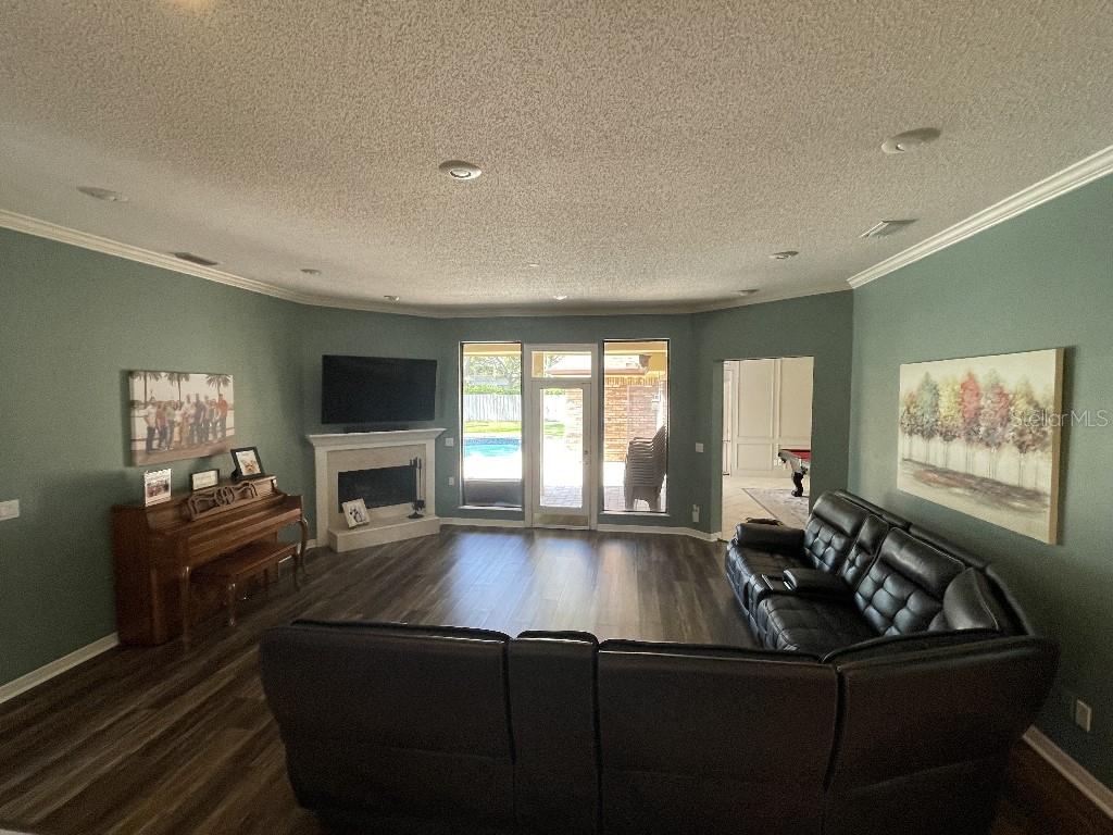 BARDMOOR ESTATES - Residential