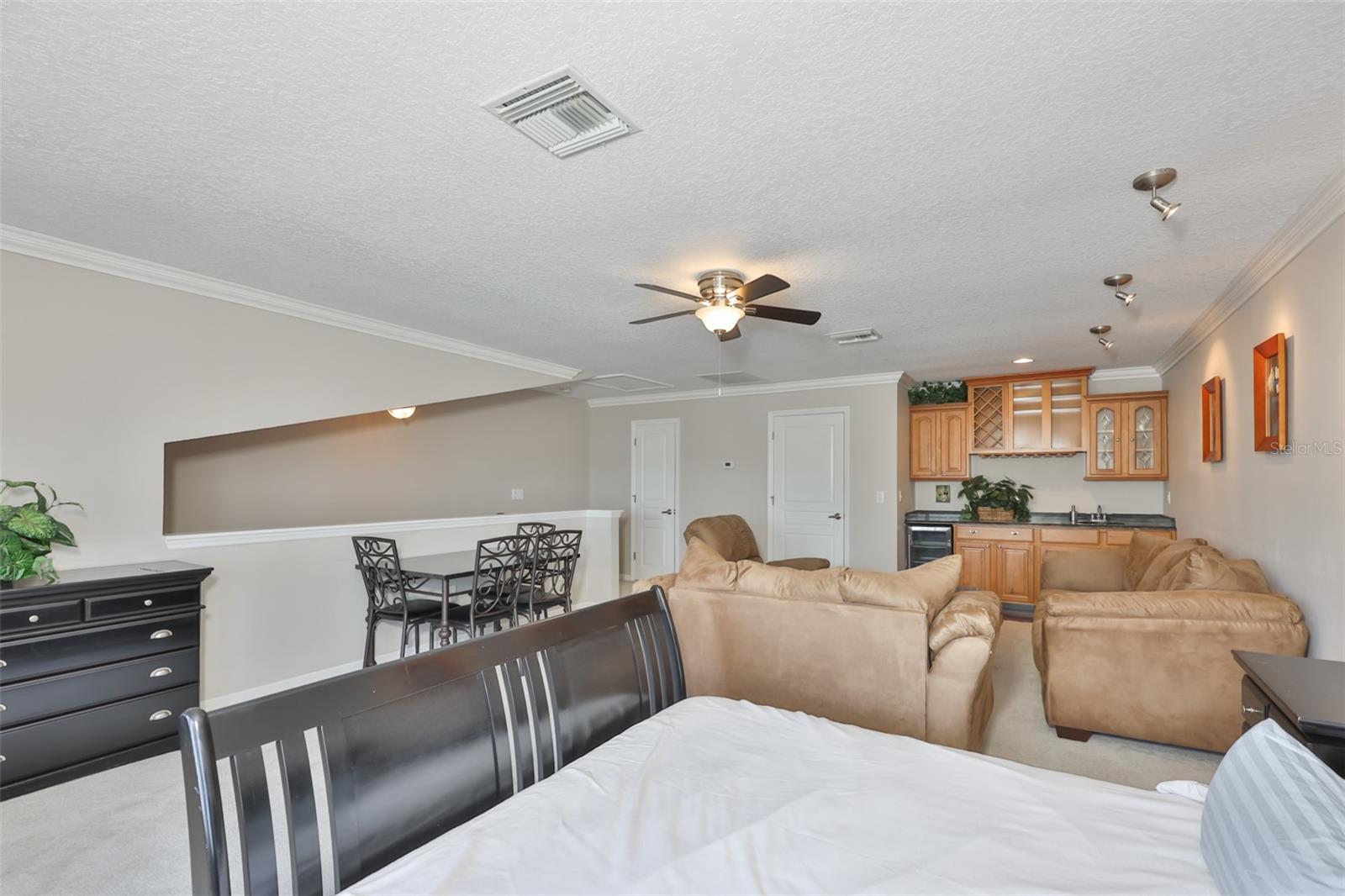MIRABAY PH 3A-1 - Residential
