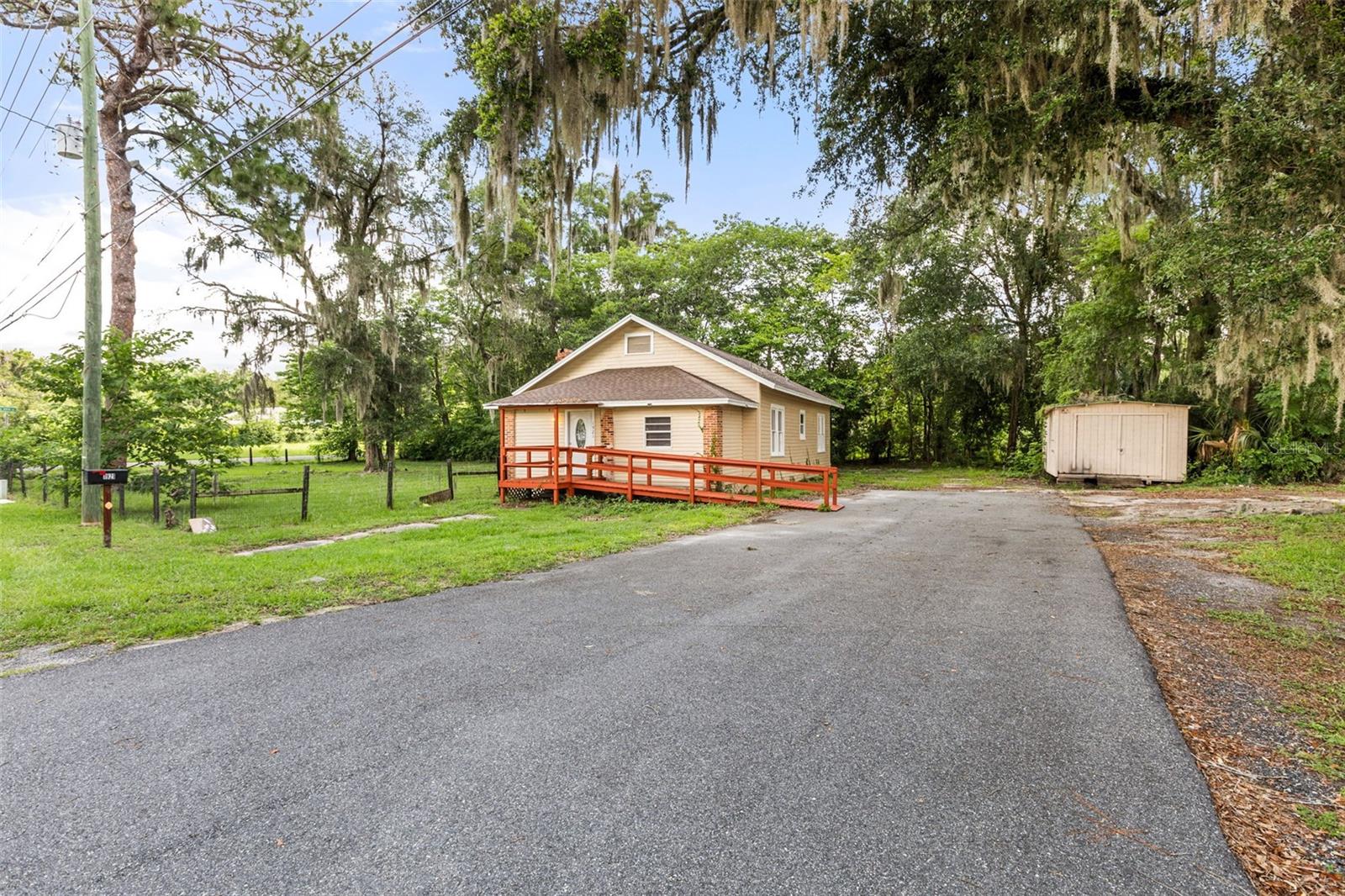 OAK CREST - Commercial Sale