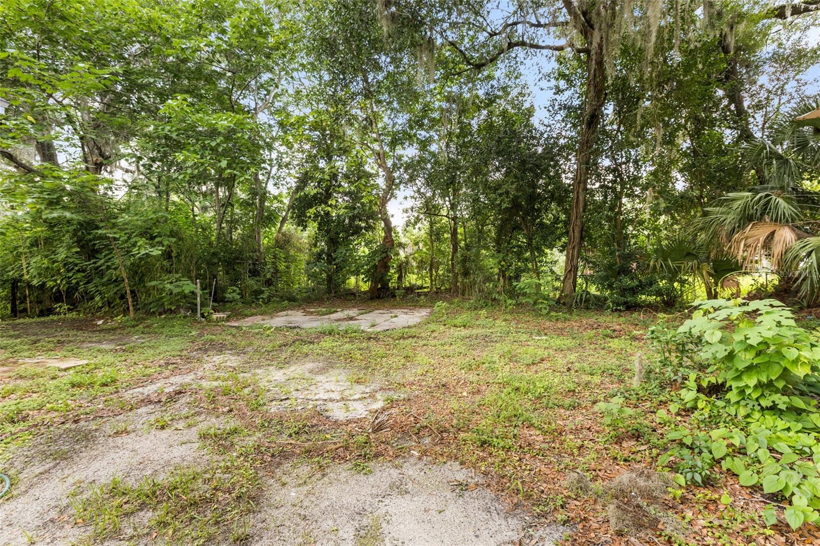 OAK CREST - Commercial Sale