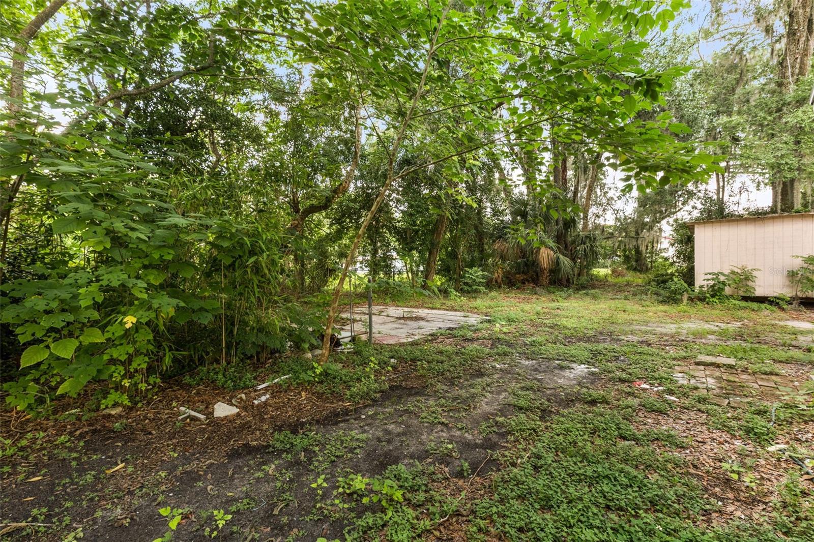 OAK CREST - Commercial Sale